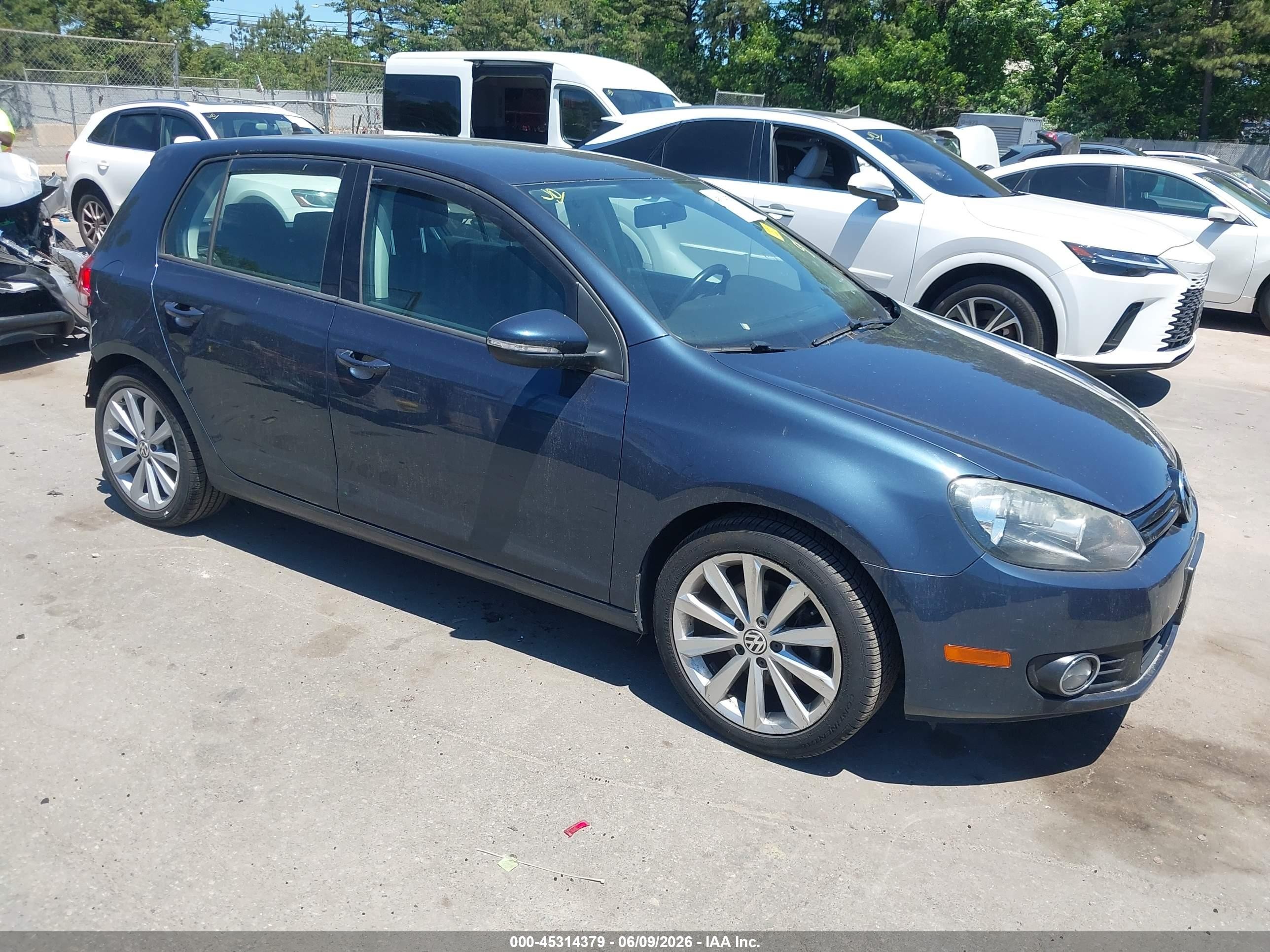 2013 Volkswagen Golf 2.0l Tdi 4-door Синий vin: WVWDM7AJ8DW029321