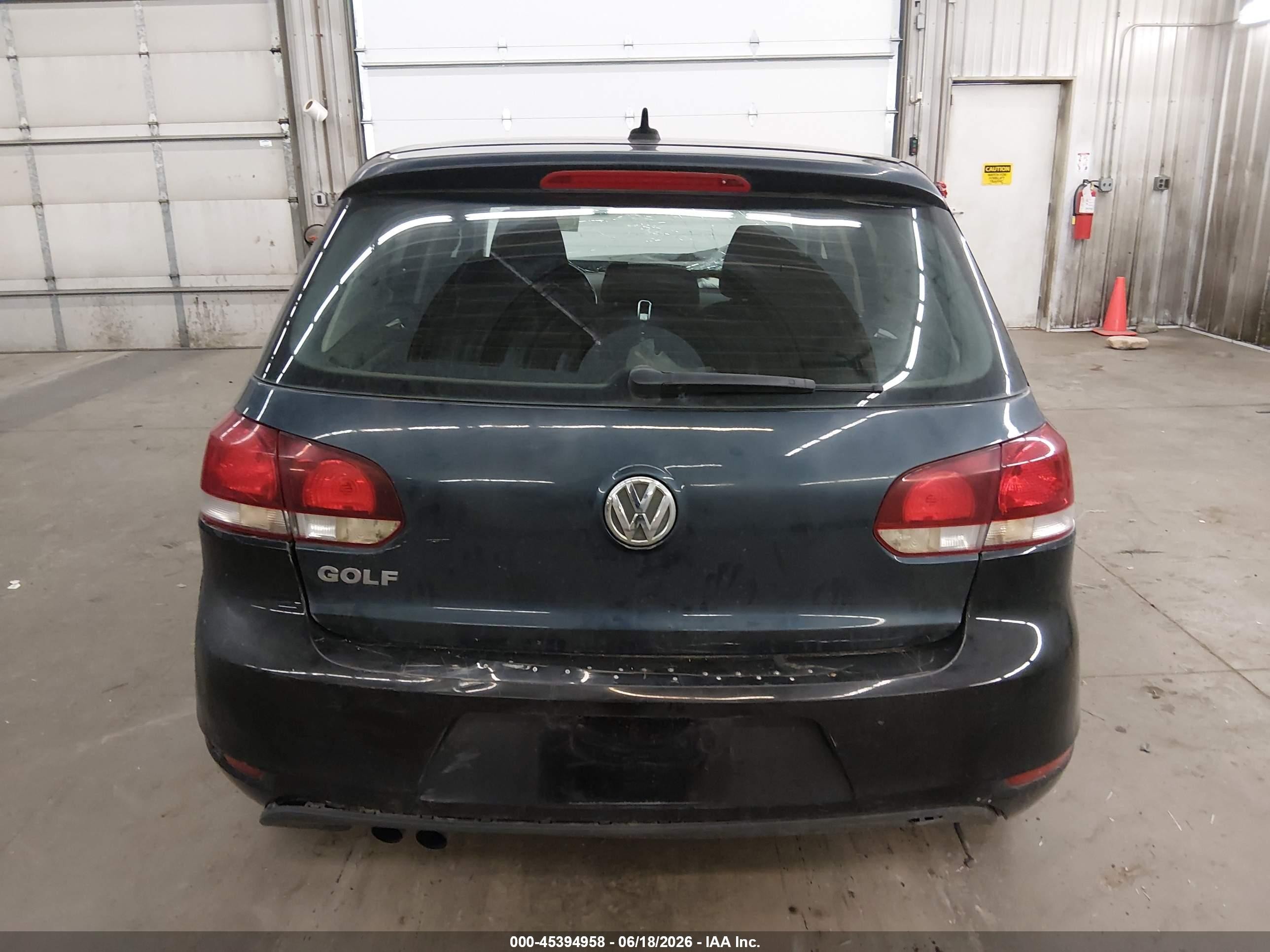 2014 Volkswagen Golf 2.0l Tdi Черный vin: WVWDM7AJ8EW010043