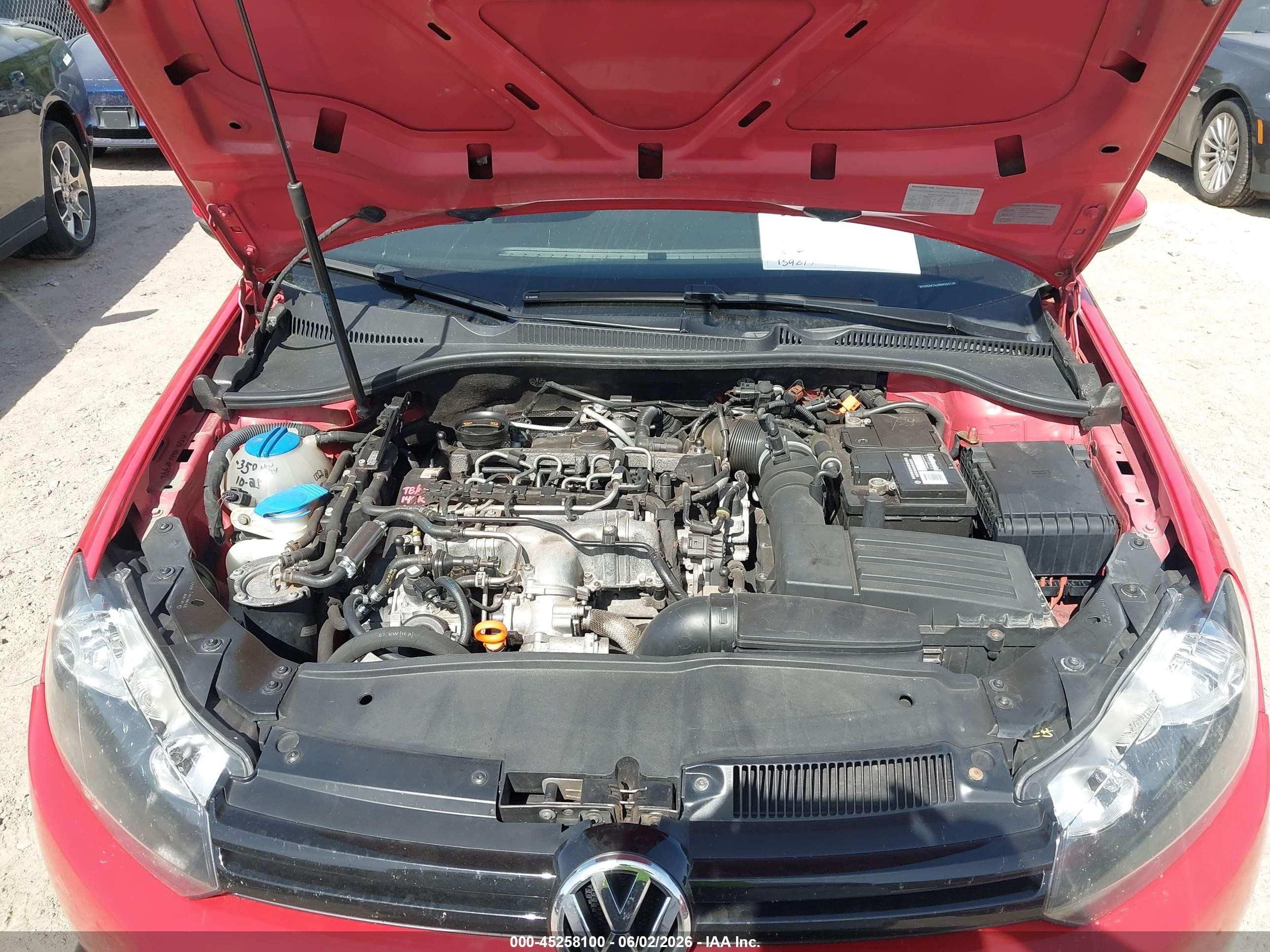 2011 Volkswagen Golf Tdi 4-door Red vin: WVWDM7AJ9BW263125