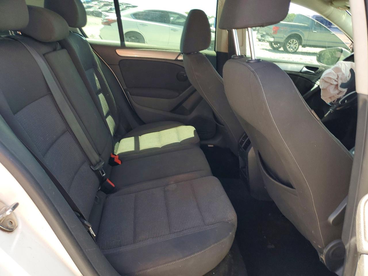 2013 Volkswagen Golf White vin: WVWDM7AJ9DW129363