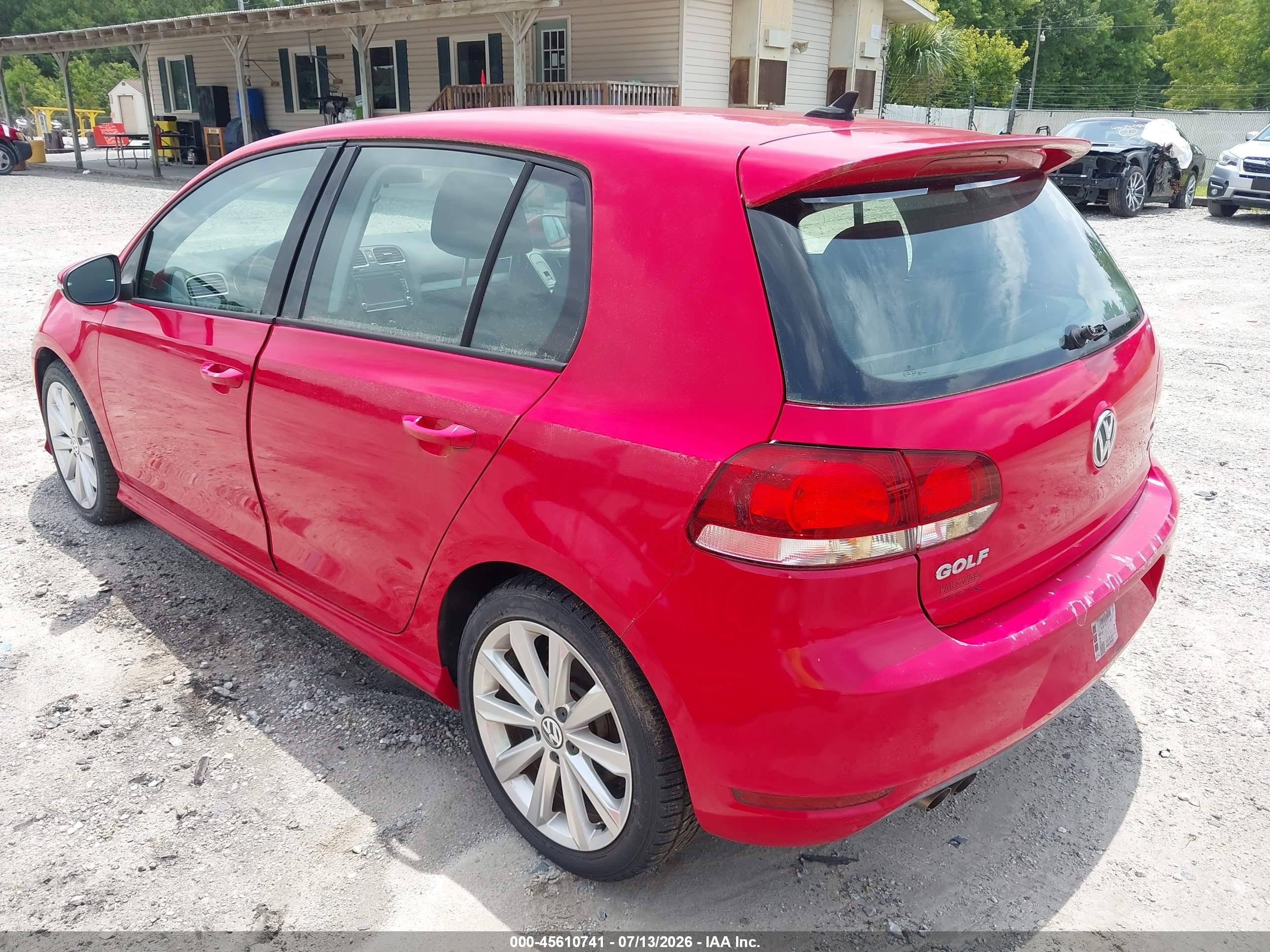 2014 Volkswagen Golf 2.0l Tdi Red vin: WVWDM7AJ9EW010732