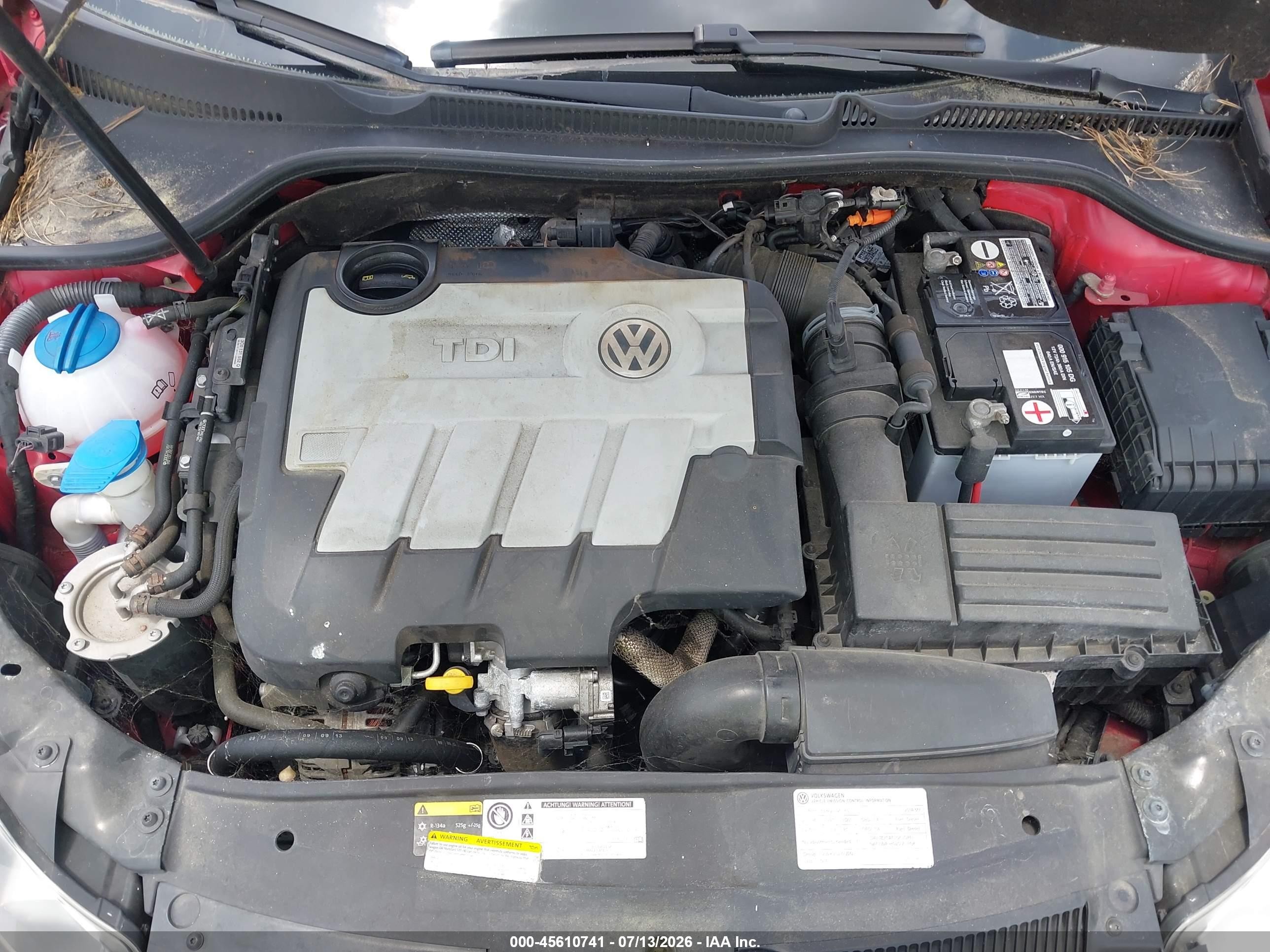 2014 Volkswagen Golf 2.0l Tdi Red vin: WVWDM7AJ9EW010732