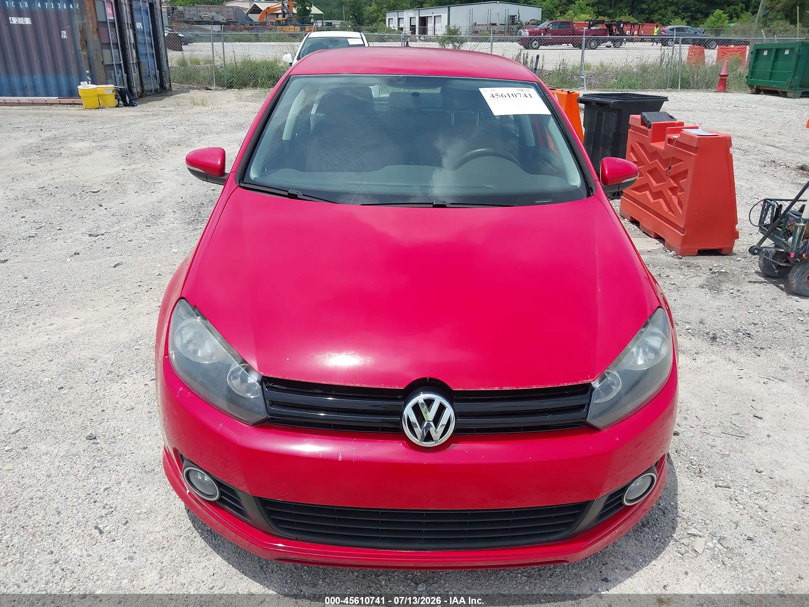 2014 Volkswagen Golf 2.0l Tdi Red vin: WVWDM7AJ9EW010732