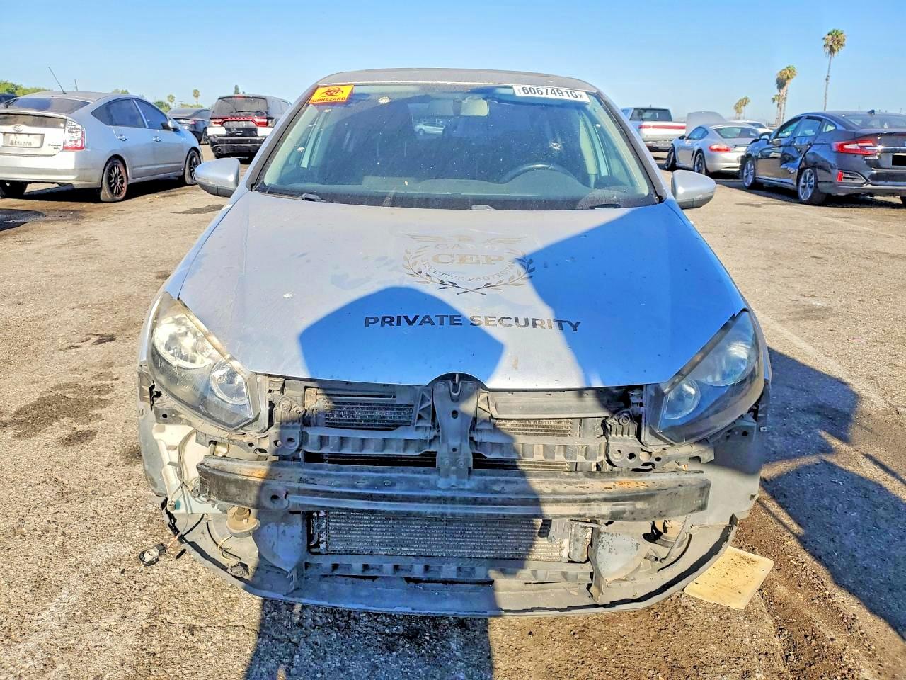 2010 Volkswagen Golf Серебряный vin: WVWDM7AJXAW328644