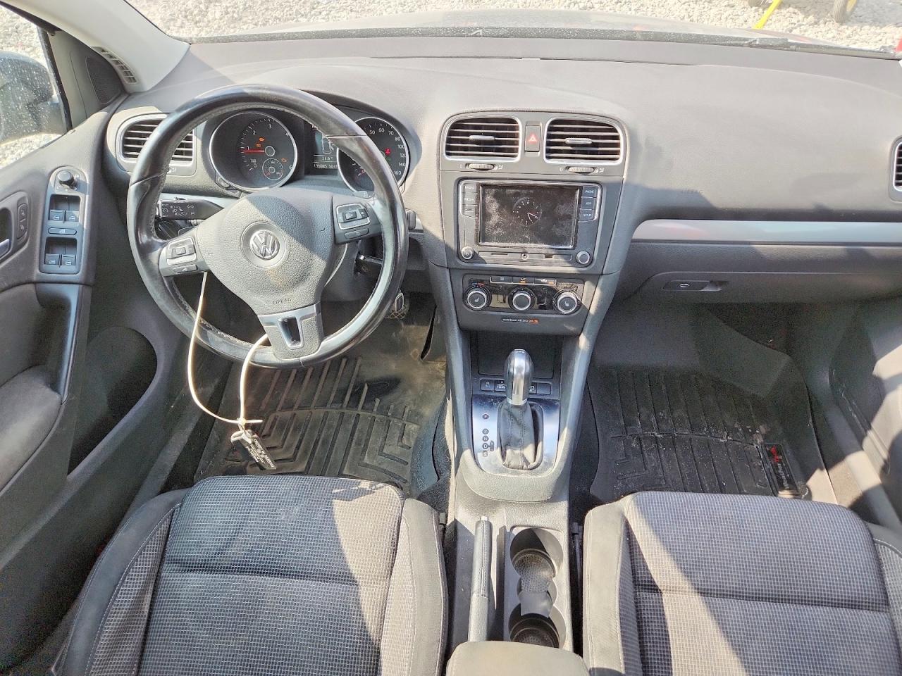 2011 Volkswagen Golf Синий vin: WVWDM7AJXBW231431