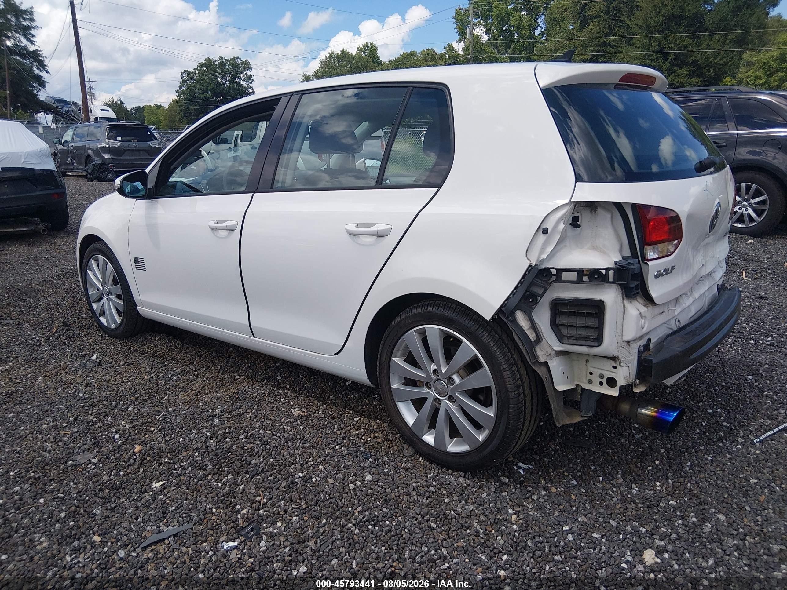 2012 Volkswagen Golf Tdi 4-door White vin: WVWDM7AJXCW202805