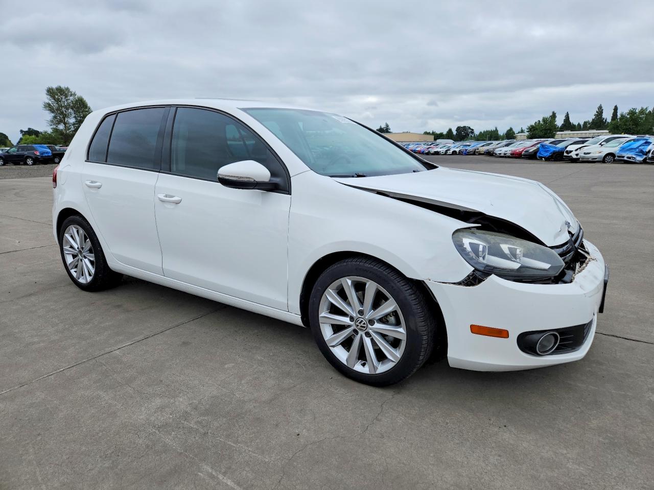 2012 Volkswagen Golf White vin: WVWDM7AJXCW246318
