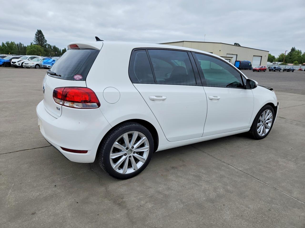 2012 Volkswagen Golf White vin: WVWDM7AJXCW246318
