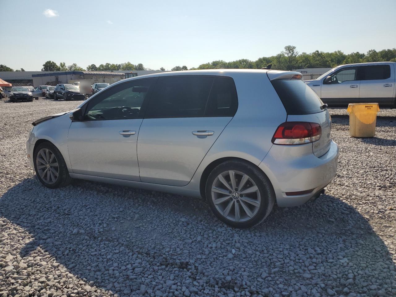 2013 Volkswagen Golf Серебряный vin: WVWDM7AJXDW091710