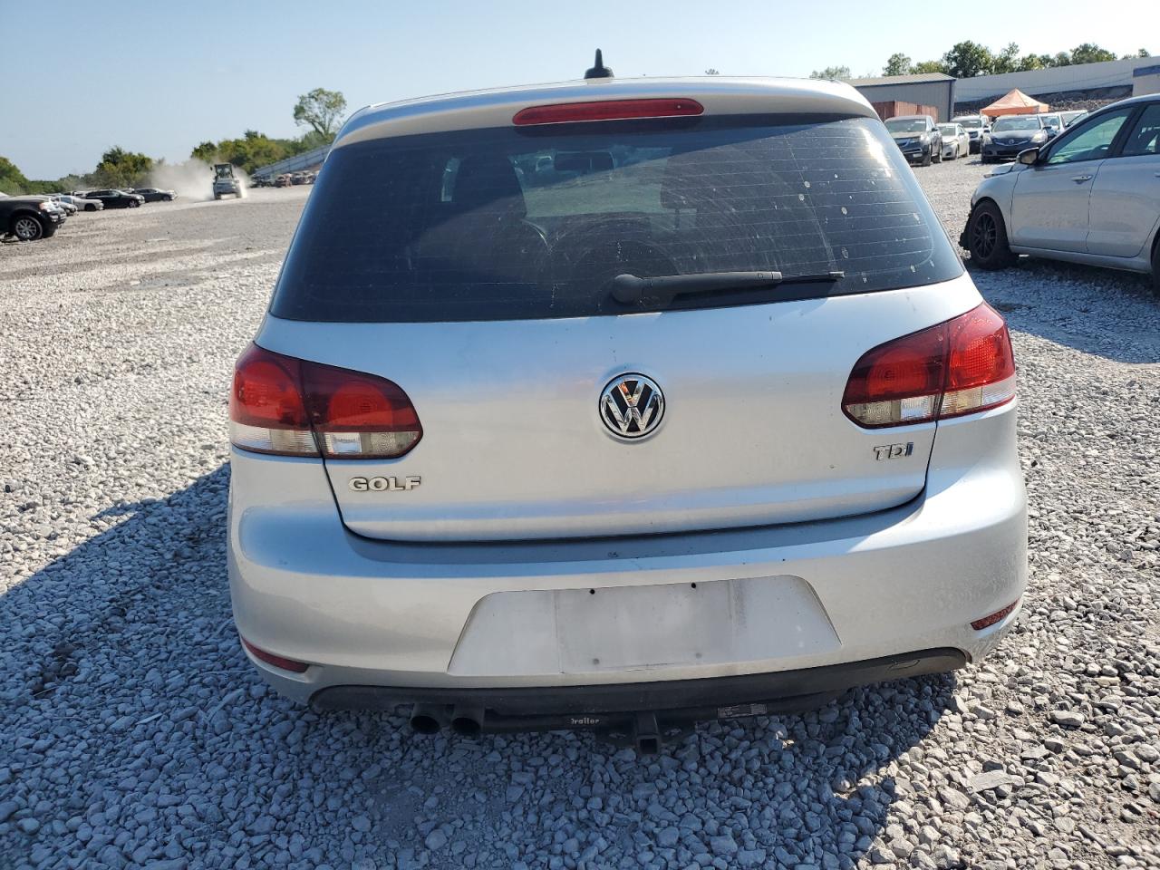 2013 Volkswagen Golf Серебряный vin: WVWDM7AJXDW091710