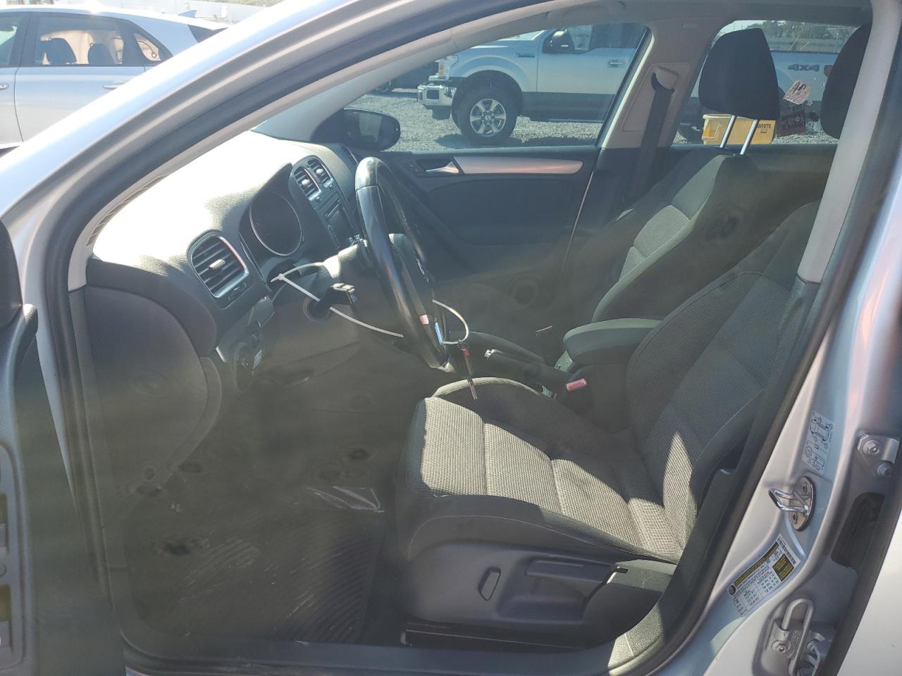 2013 Volkswagen Golf Серебряный vin: WVWDM7AJXDW091710