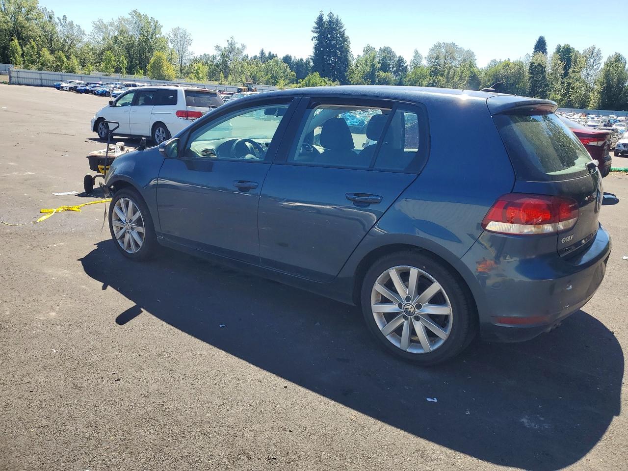 2011 Volkswagen Golf Gray vin: WVWDM9AJ5BW101858