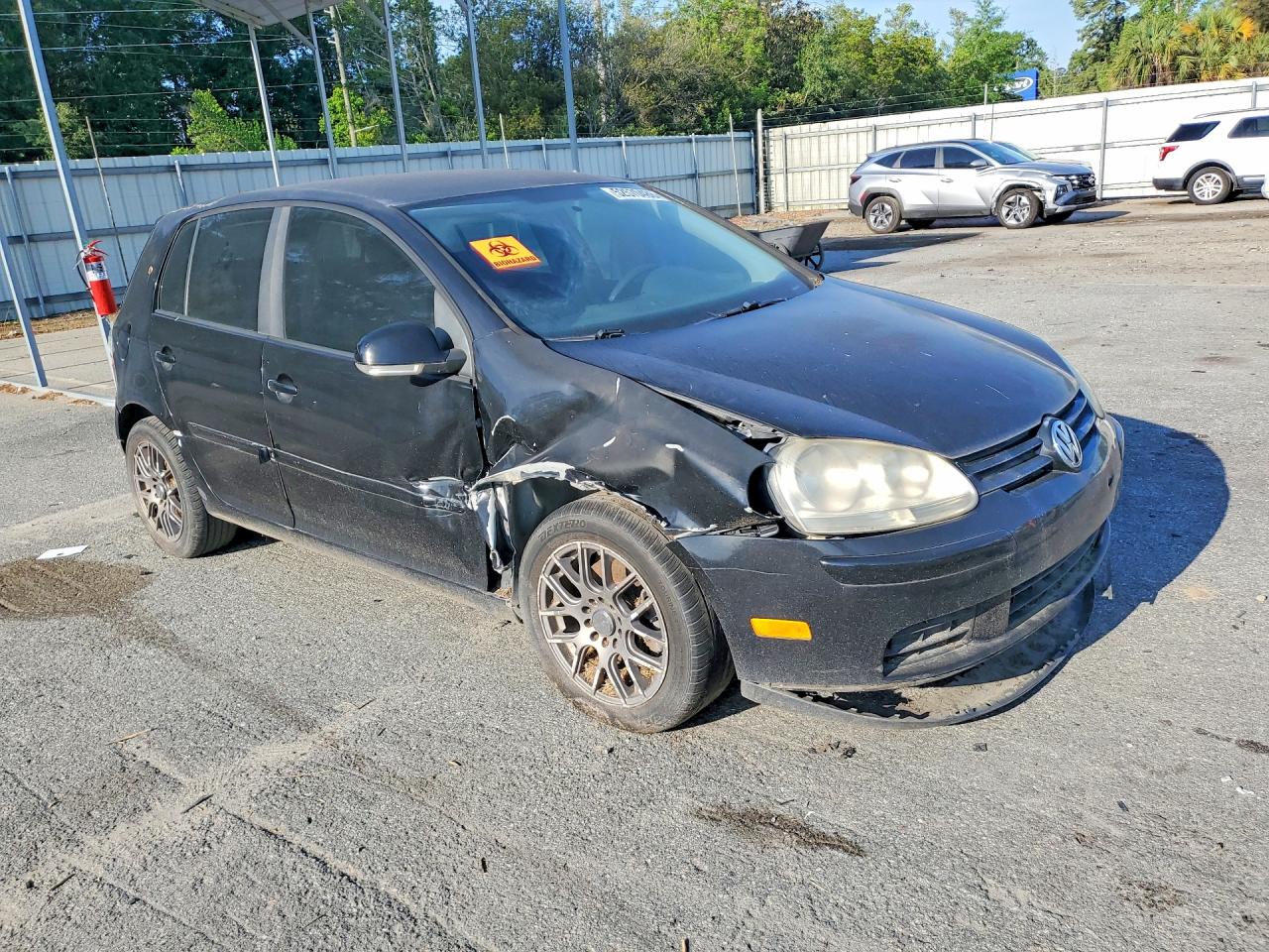 2006 Volkswagen Rabbit Черный vin: WVWDR71K26W138029
