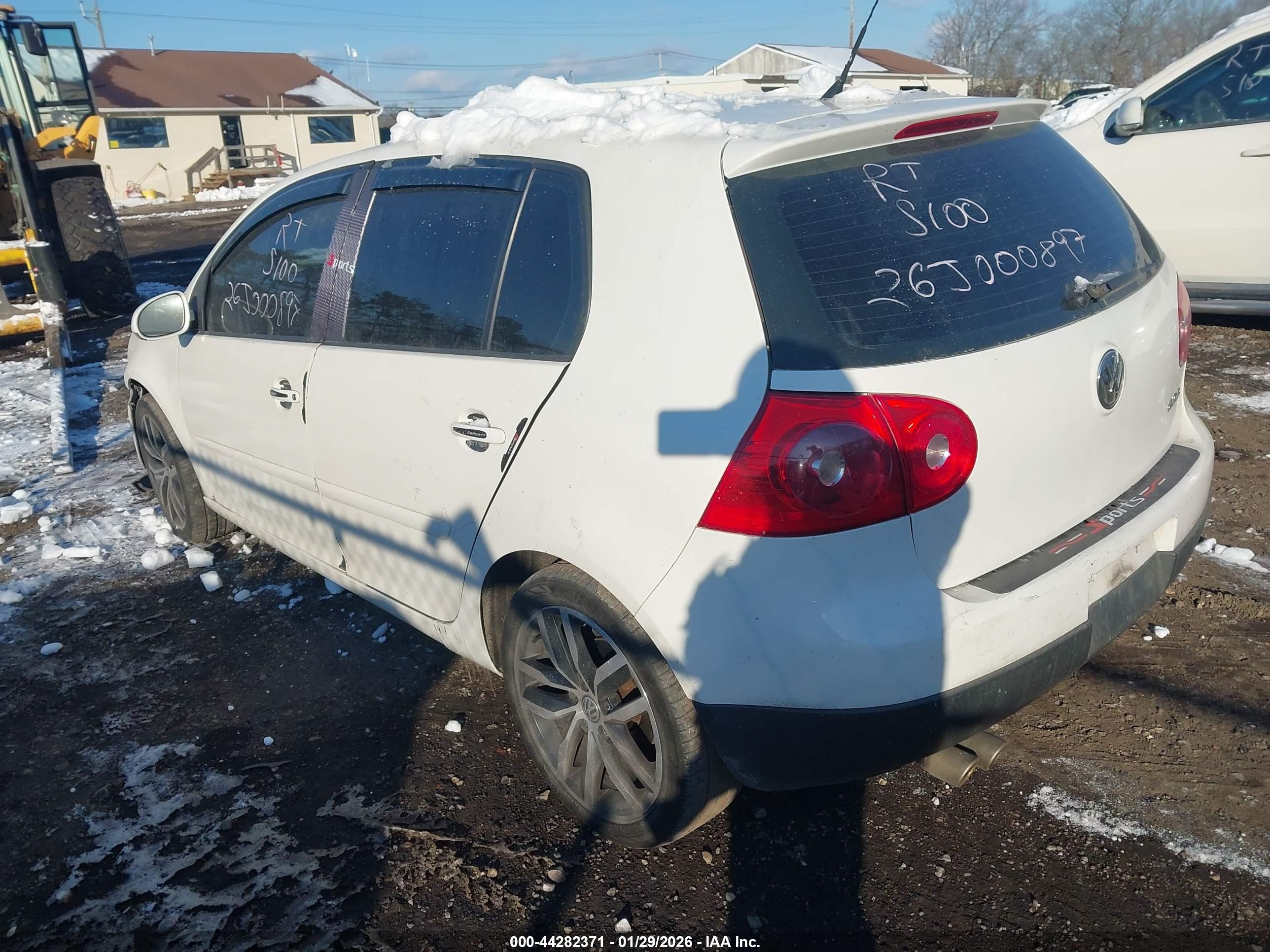 2007 Volkswagen Rabbit 4-door White vin: WVWDR71K47W267309