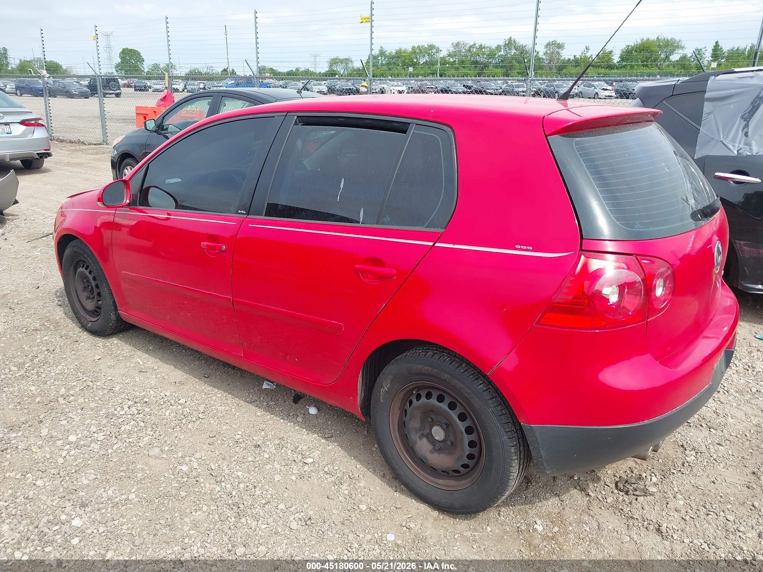 2007 Volkswagen Rabbit 4-door Red vin: WVWDR71K57W173455