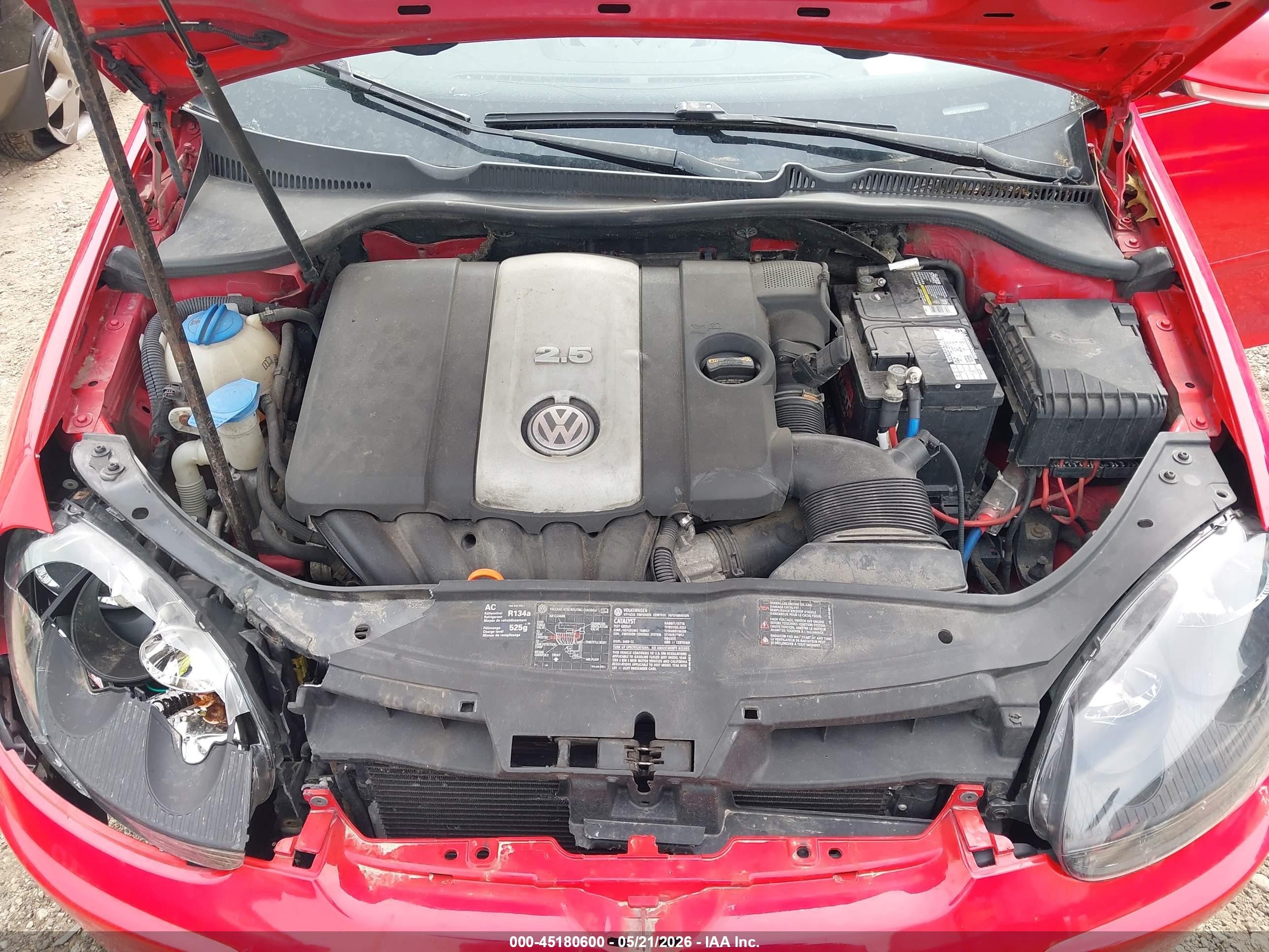 2007 Volkswagen Rabbit 4-door Red vin: WVWDR71K57W173455