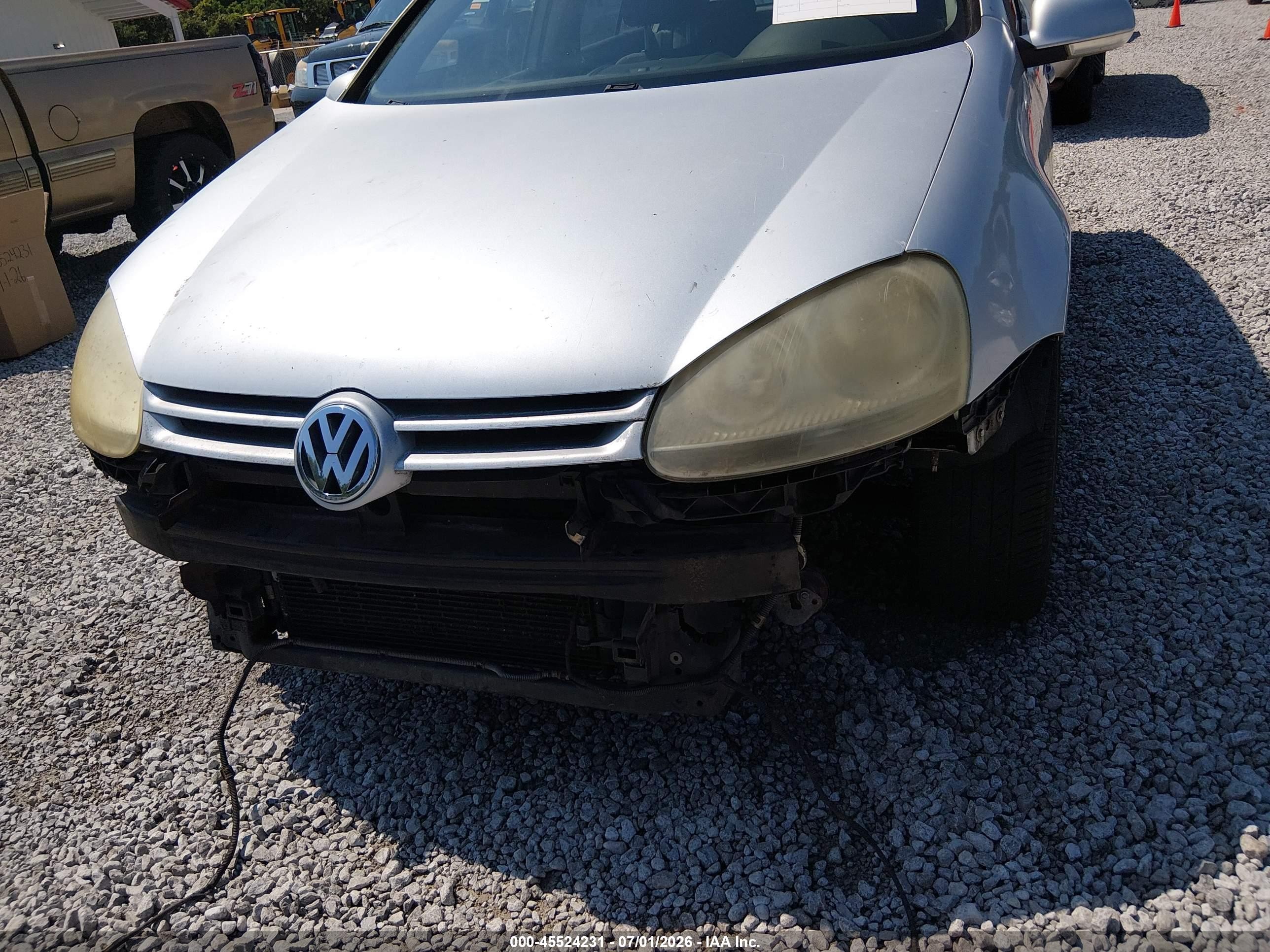 2006 Volkswagen Rabbit 4-door Silver vin: WVWDR71K86W200811