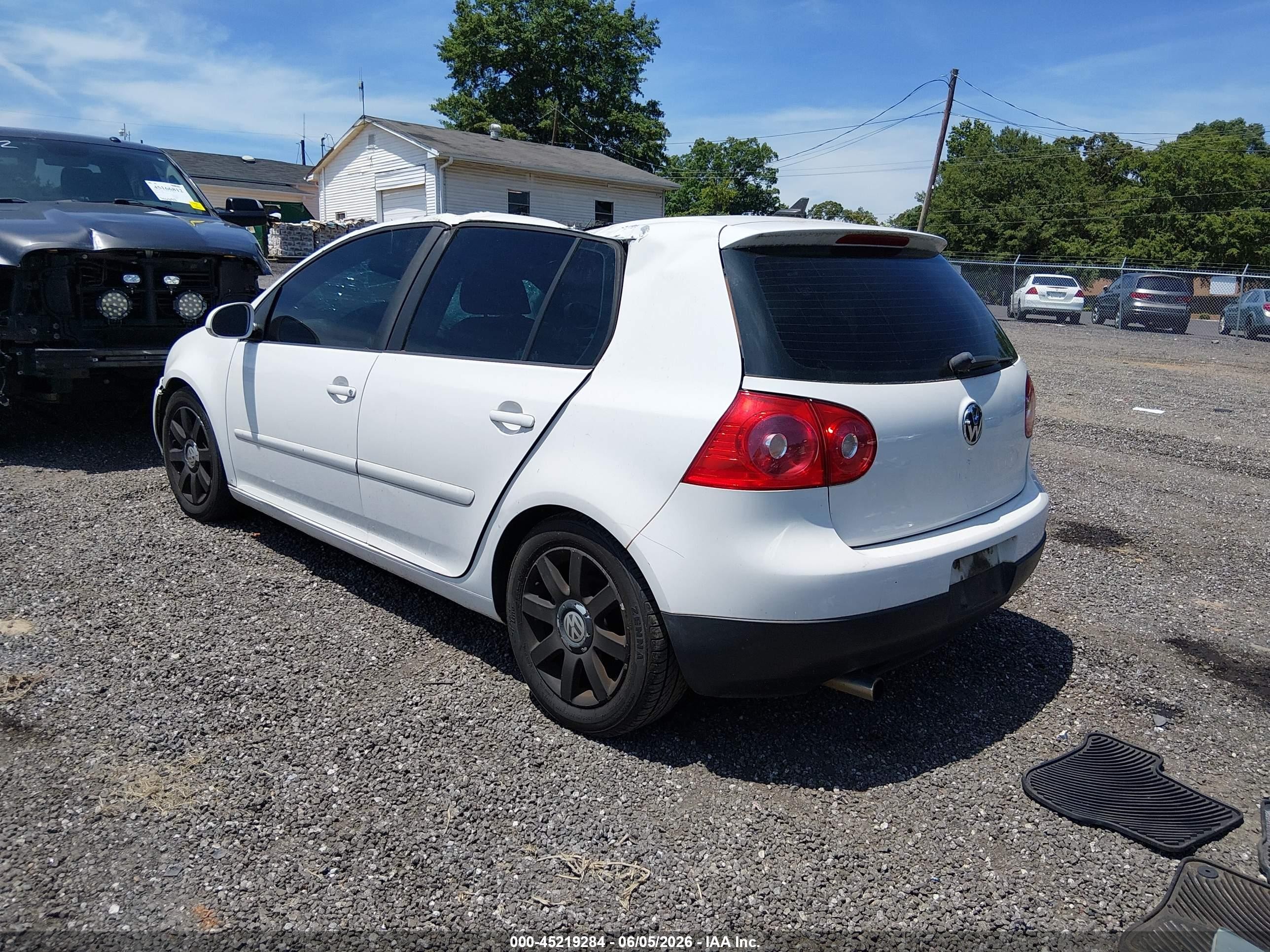 2007 Volkswagen Rabbit 4-door White vin: WVWDR71K87W237245
