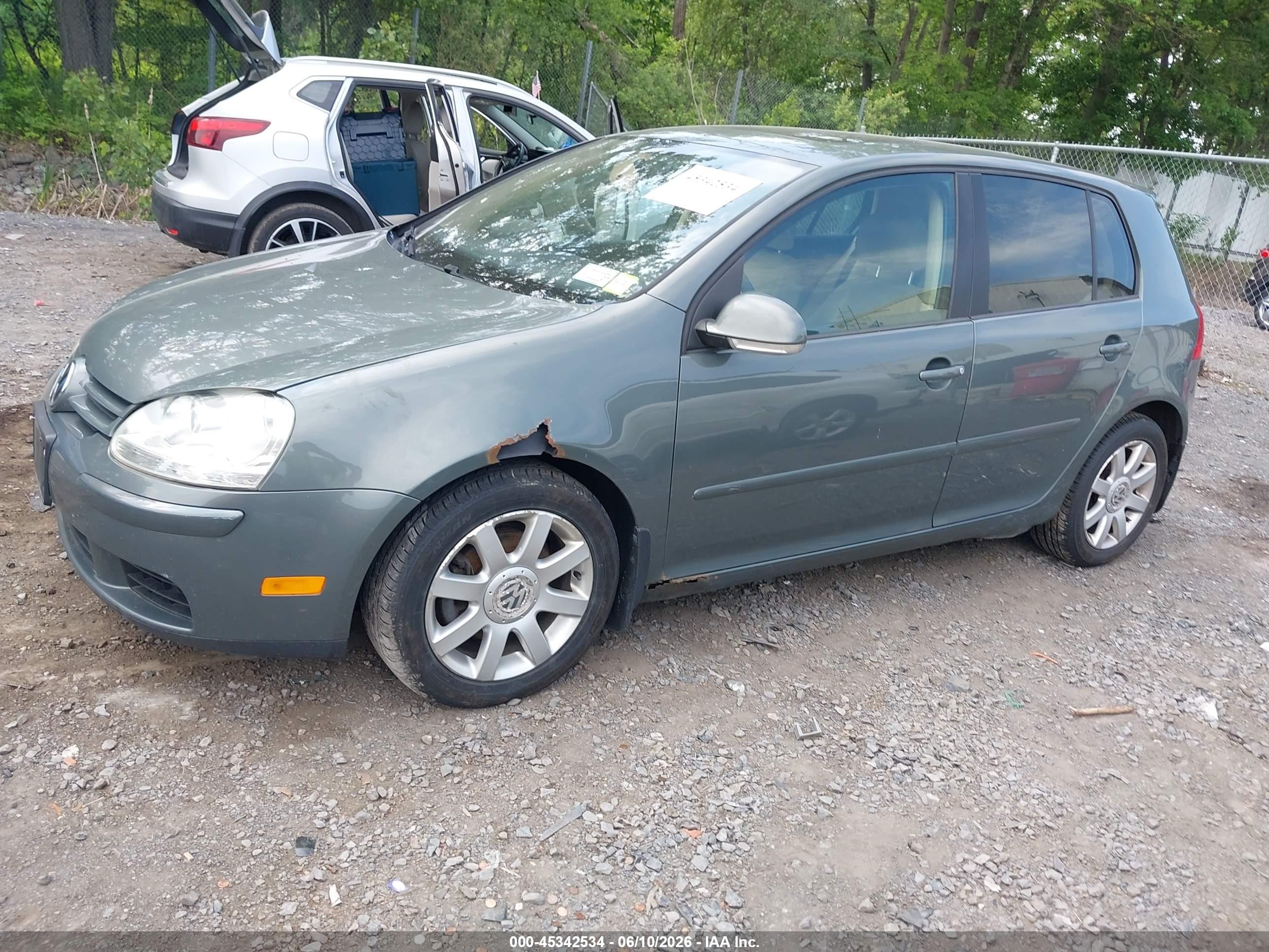 2006 Volkswagen Rabbit 4-door Green vin: WVWDR71KX6W201880