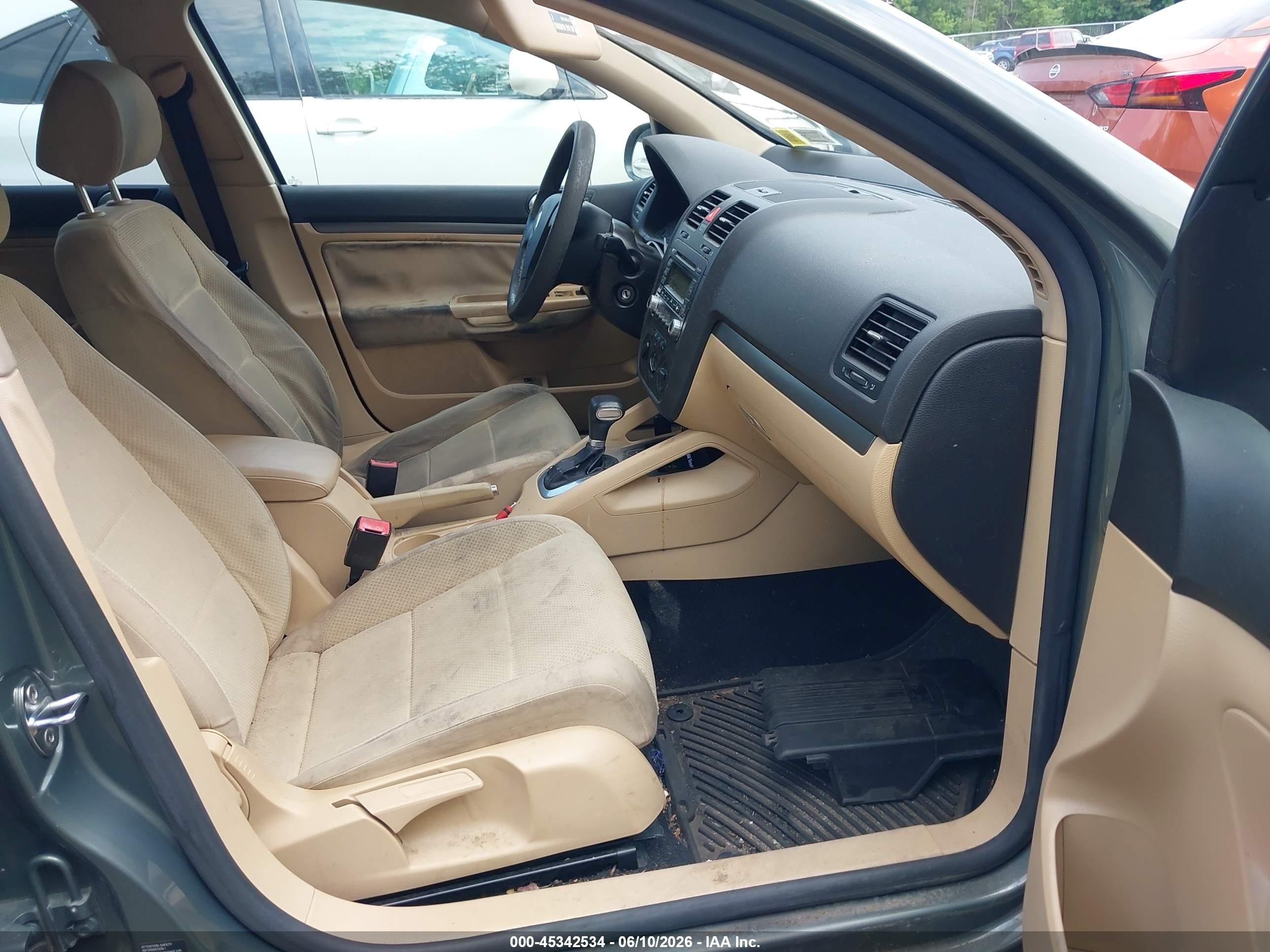 2006 Volkswagen Rabbit 4-door Green vin: WVWDR71KX6W201880