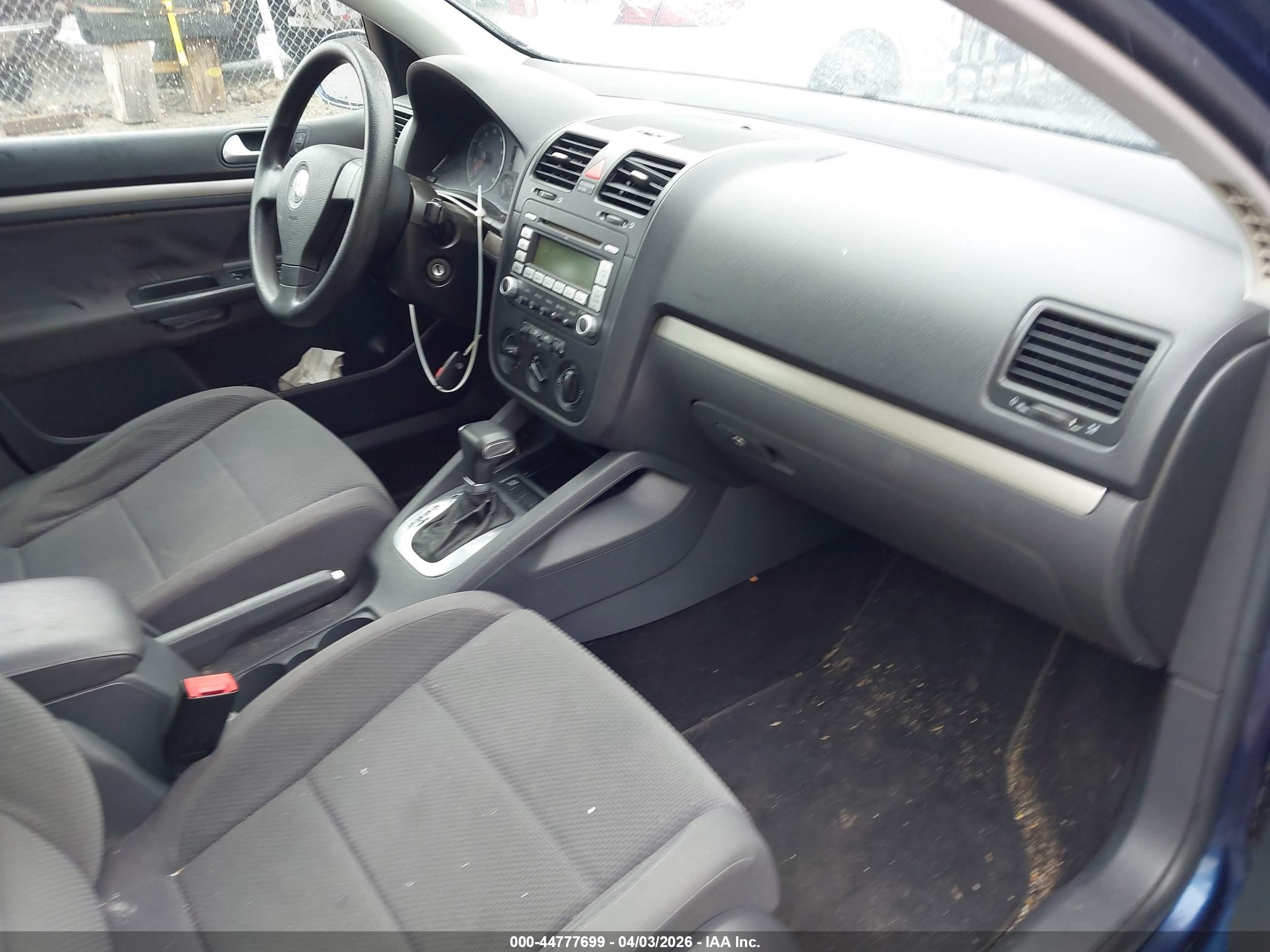 2007 Volkswagen Rabbit 4-door Blue vin: WVWDS71K27W272707