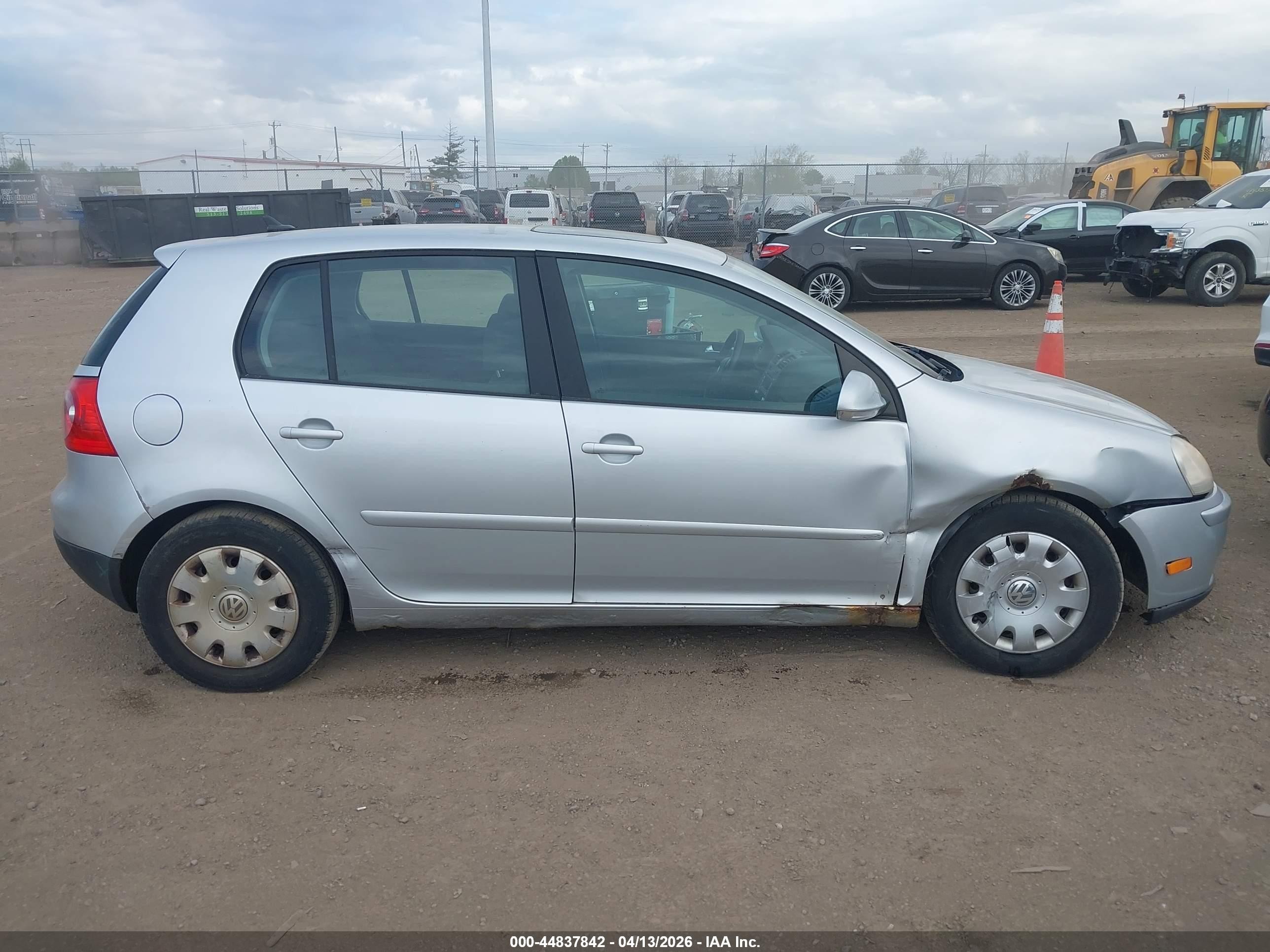2007 Volkswagen Rabbit 4-door Silver vin: WVWDS71K47W029545