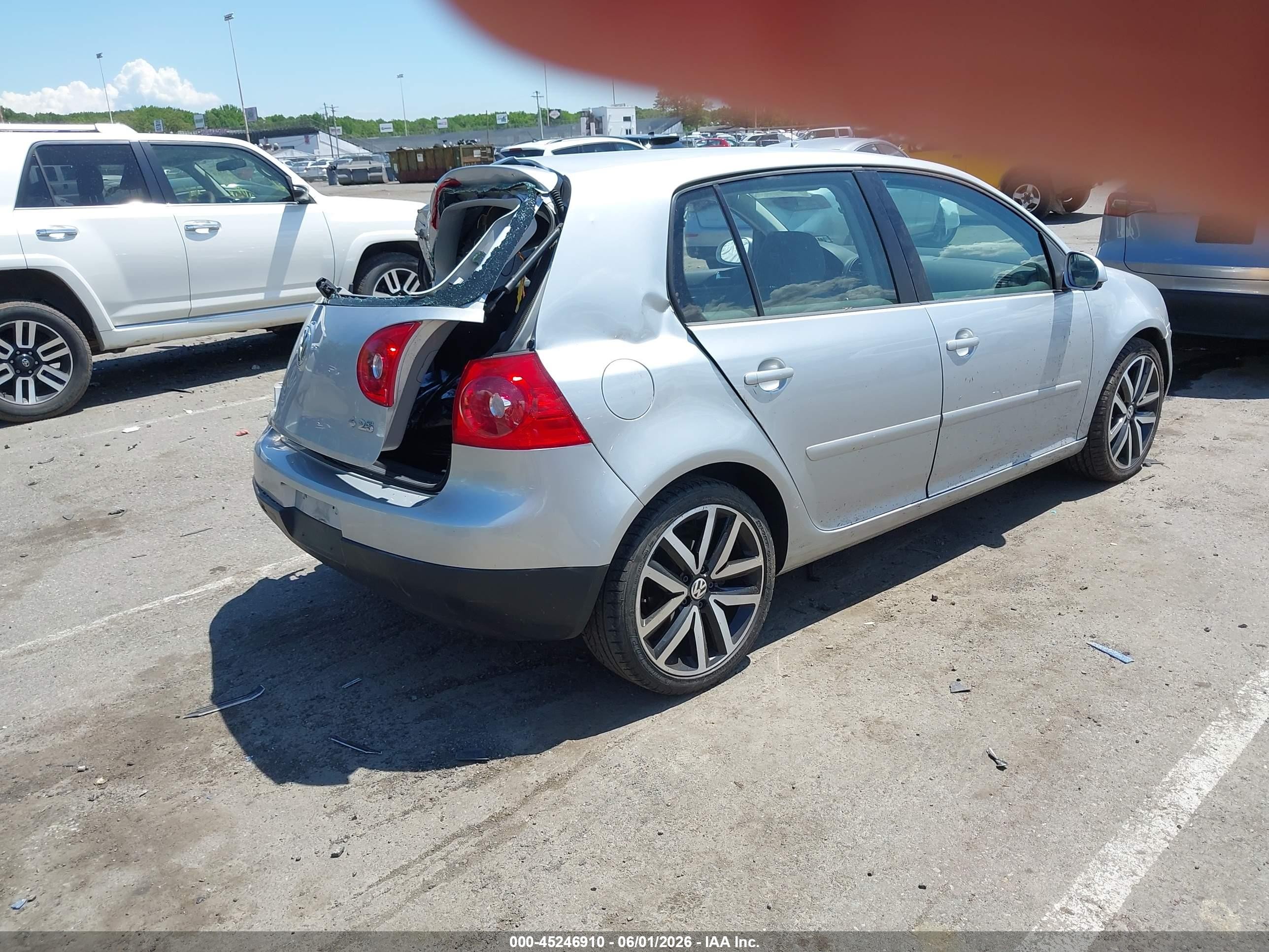 2007 Volkswagen Rabbit 4-door Silver vin: WVWDS71K47W076073