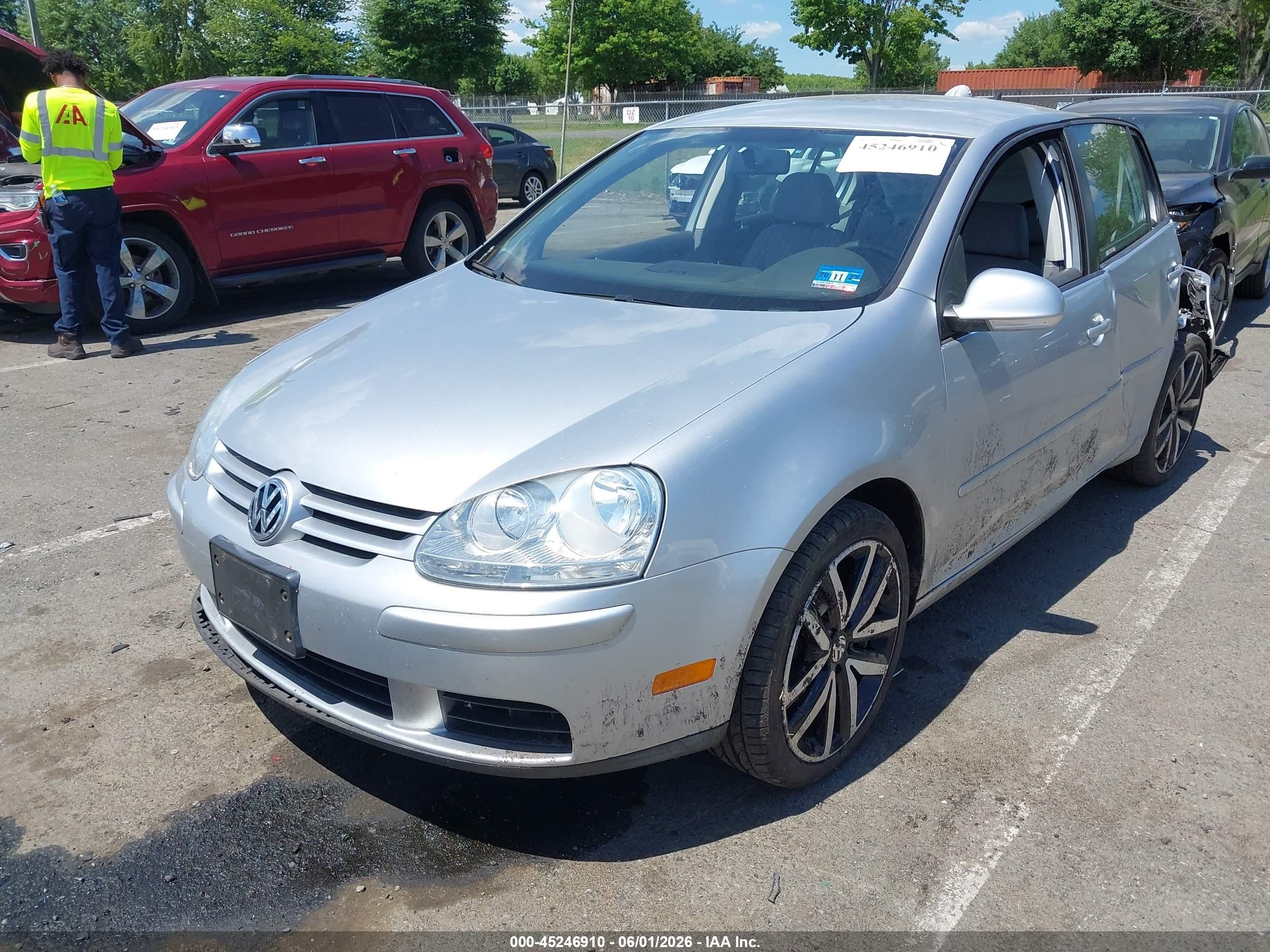 2007 Volkswagen Rabbit 4-door Silver vin: WVWDS71K47W076073