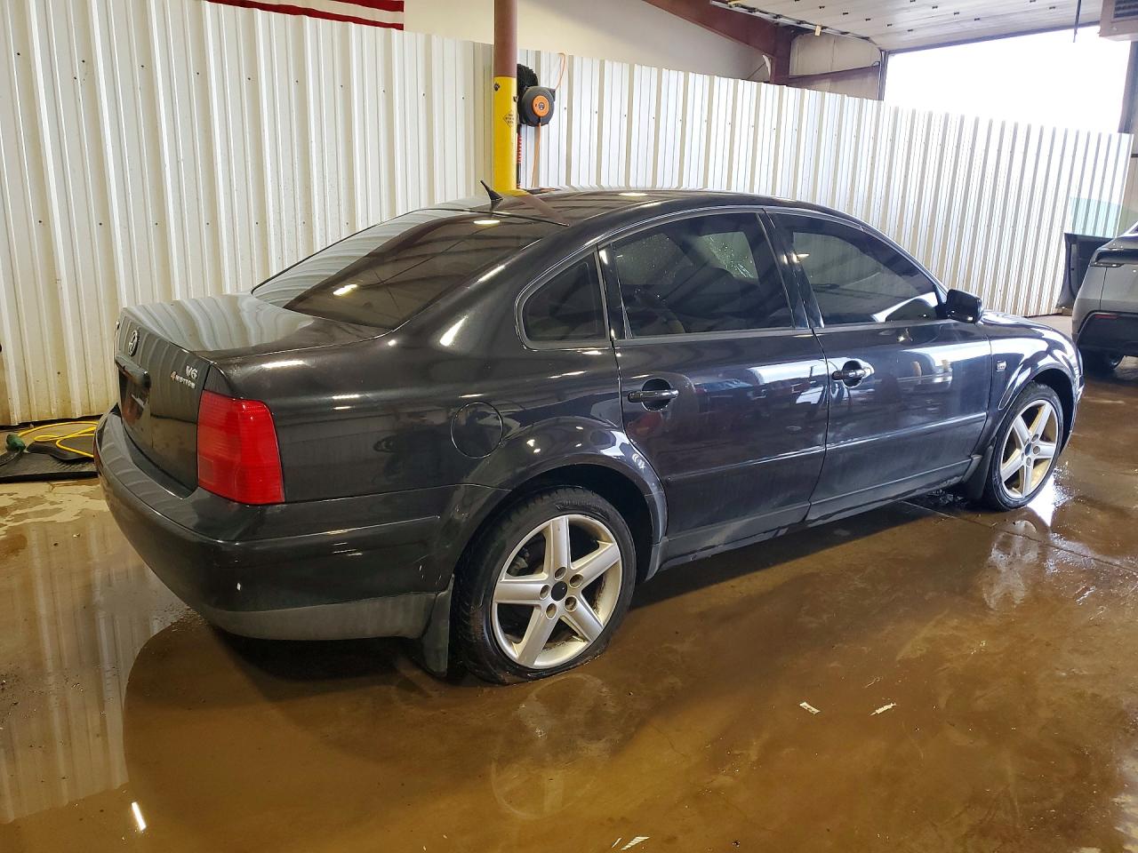 2001 Volkswagen Passat Glx 4motion Black vin: WVWEH63B61E004265
