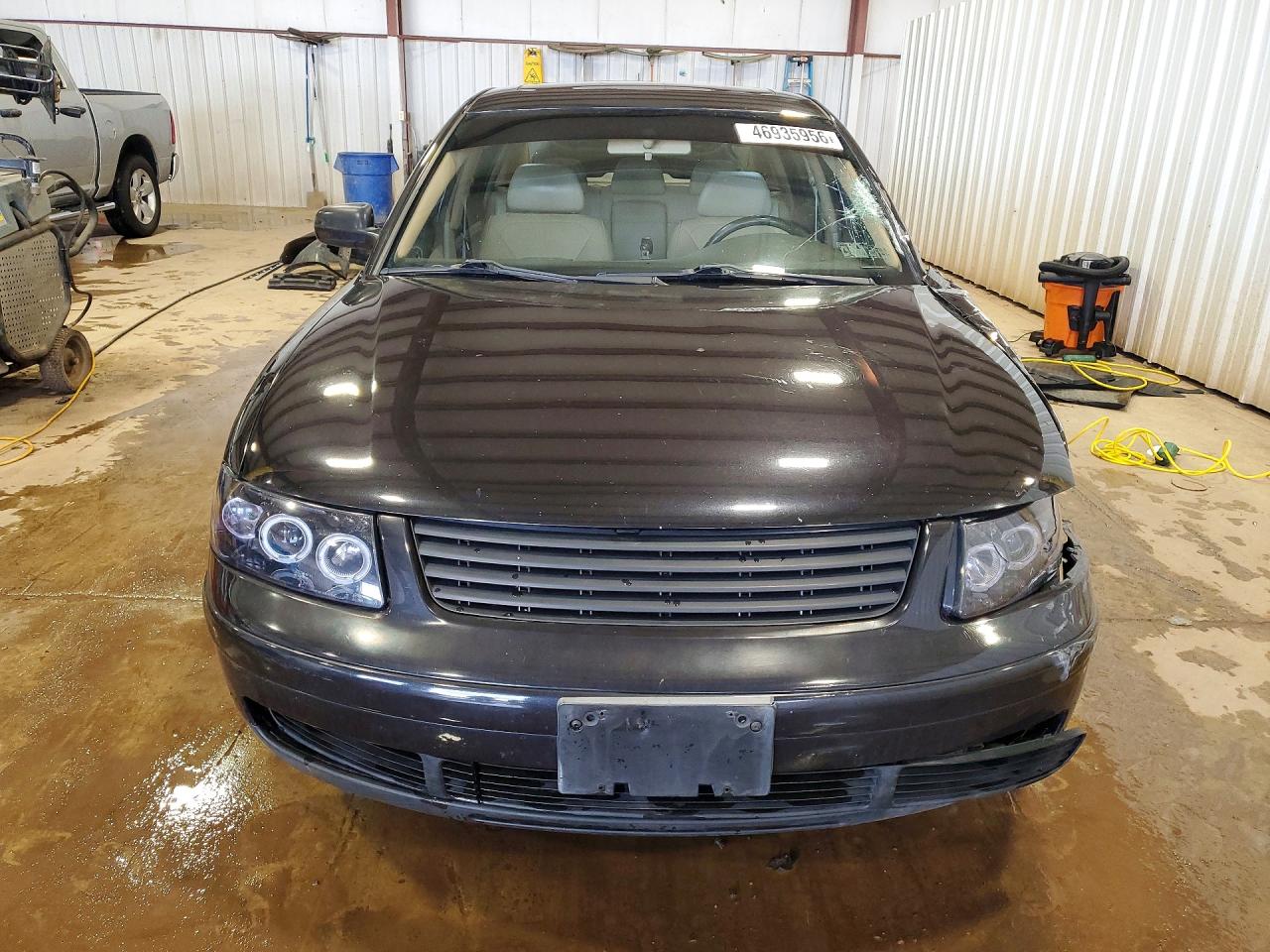 2001 Volkswagen Passat Glx 4motion Black vin: WVWEH63B61E004265