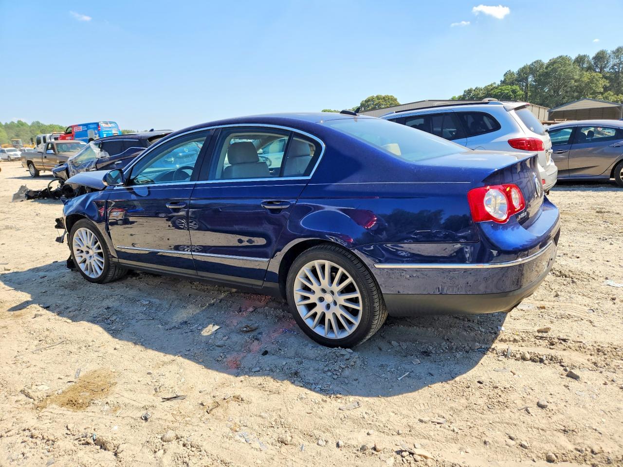 2006 Volkswagen Passat 2.0t Luxury Blue vin: WVWEK73C06P060391