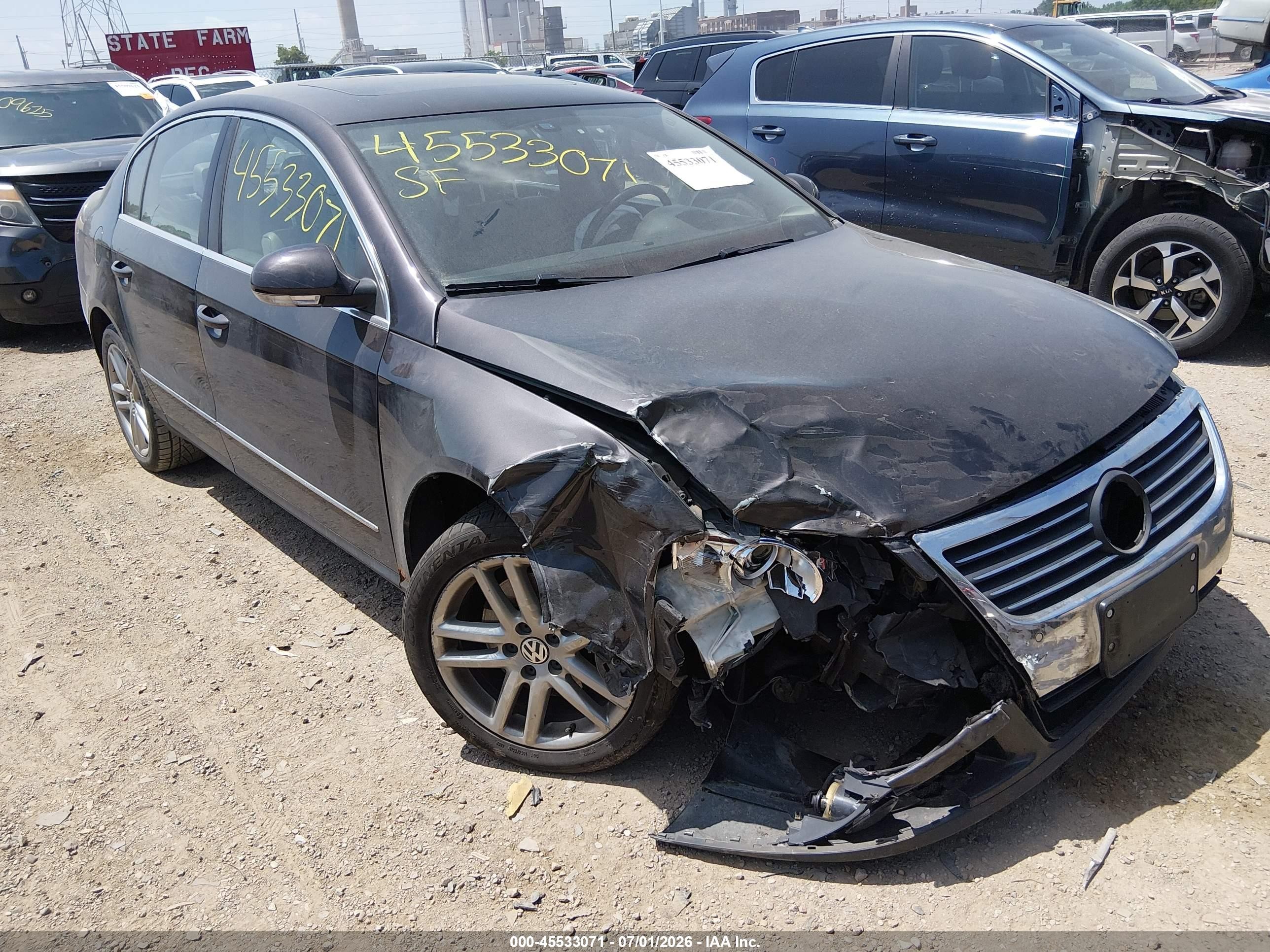 2008 Volkswagen Passat Lux Gray vin: WVWEK73C48E097331