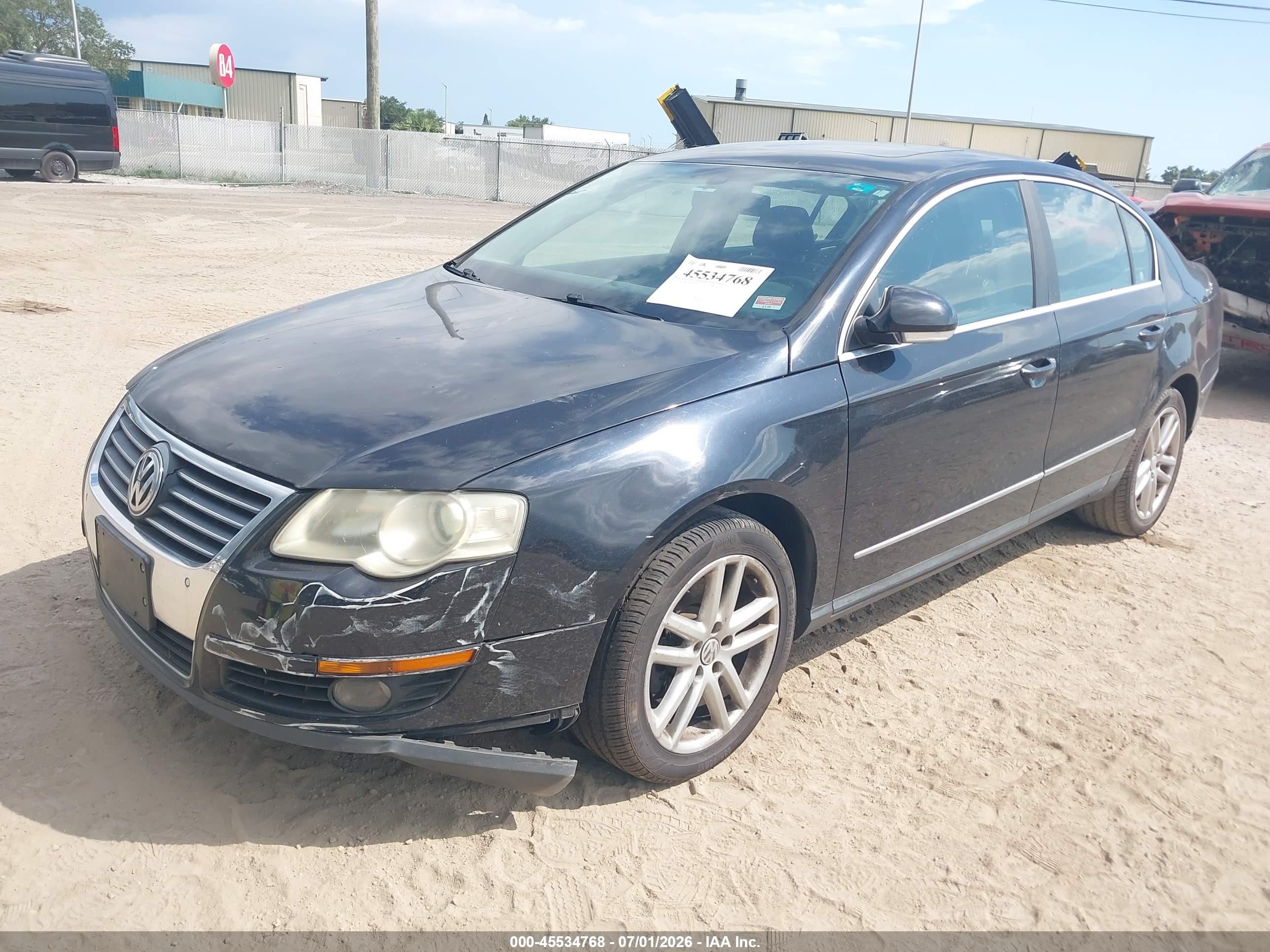 2008 Volkswagen Passat Lux Black vin: WVWEK73C78P074260
