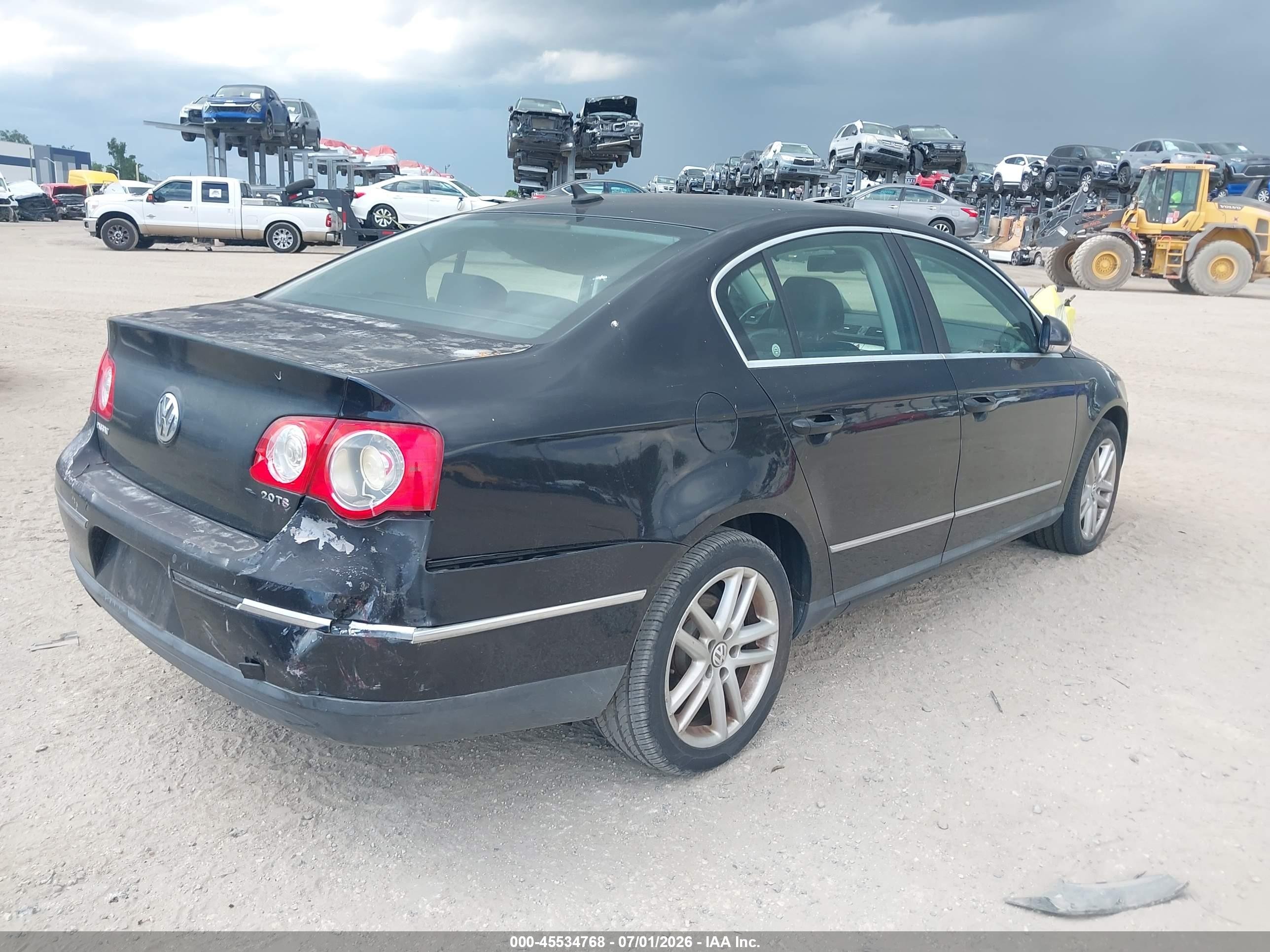 2008 Volkswagen Passat Lux Black vin: WVWEK73C78P074260