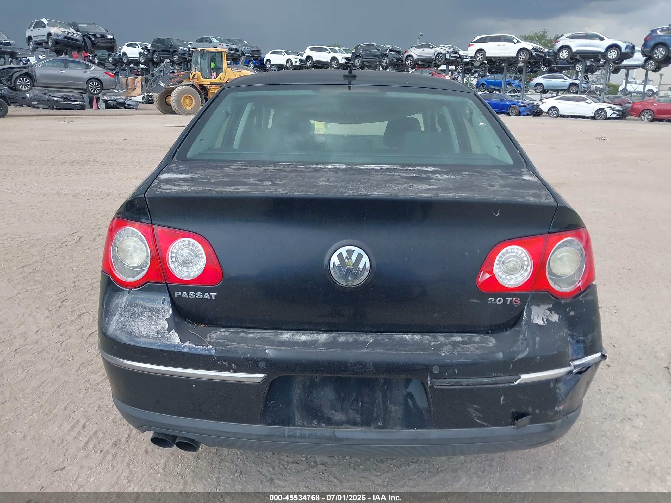 2008 Volkswagen Passat Lux Black vin: WVWEK73C78P074260