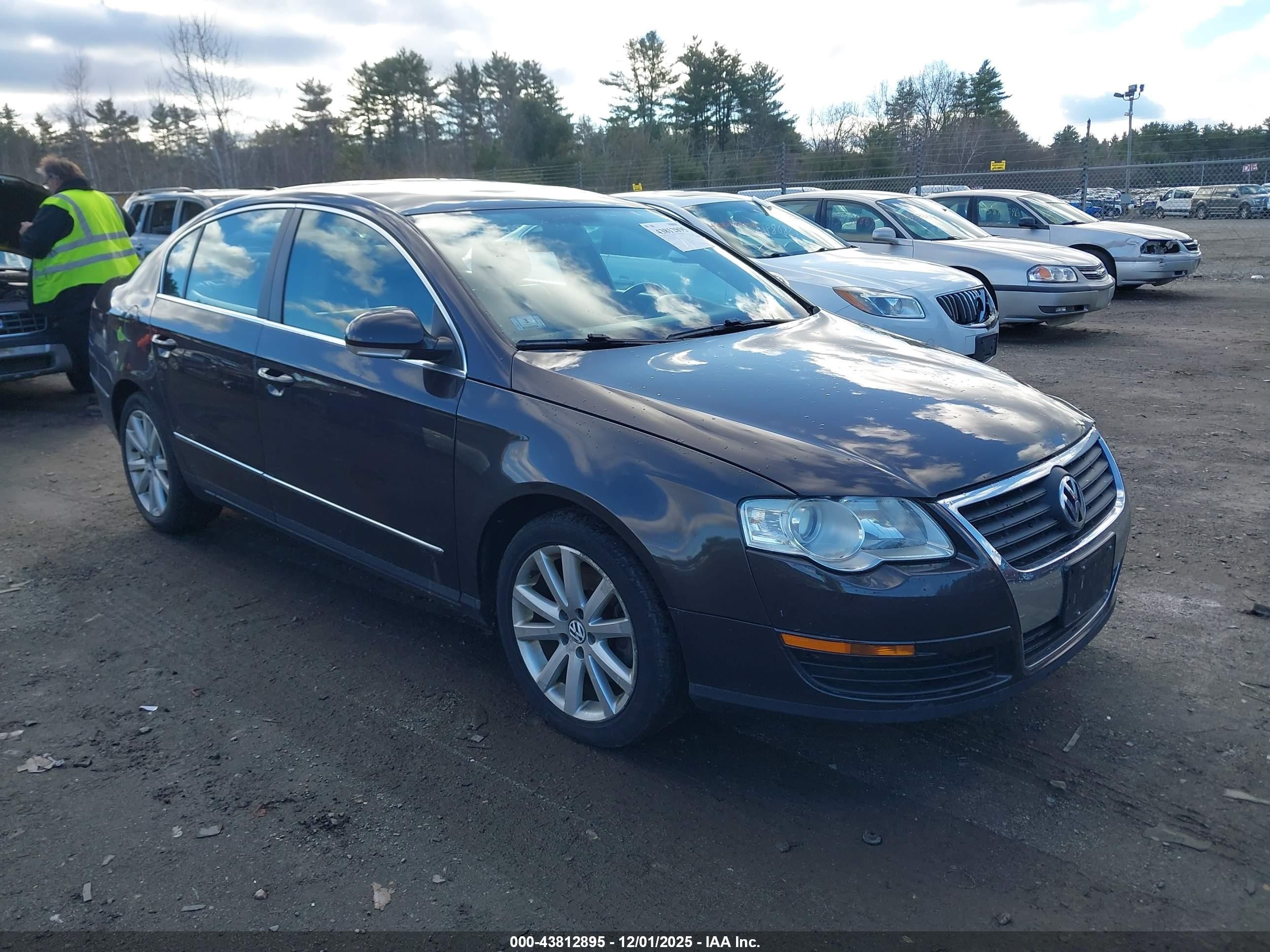2006 Volkswagen Passat 2.0t Brown vin: WVWEK73C86P058839