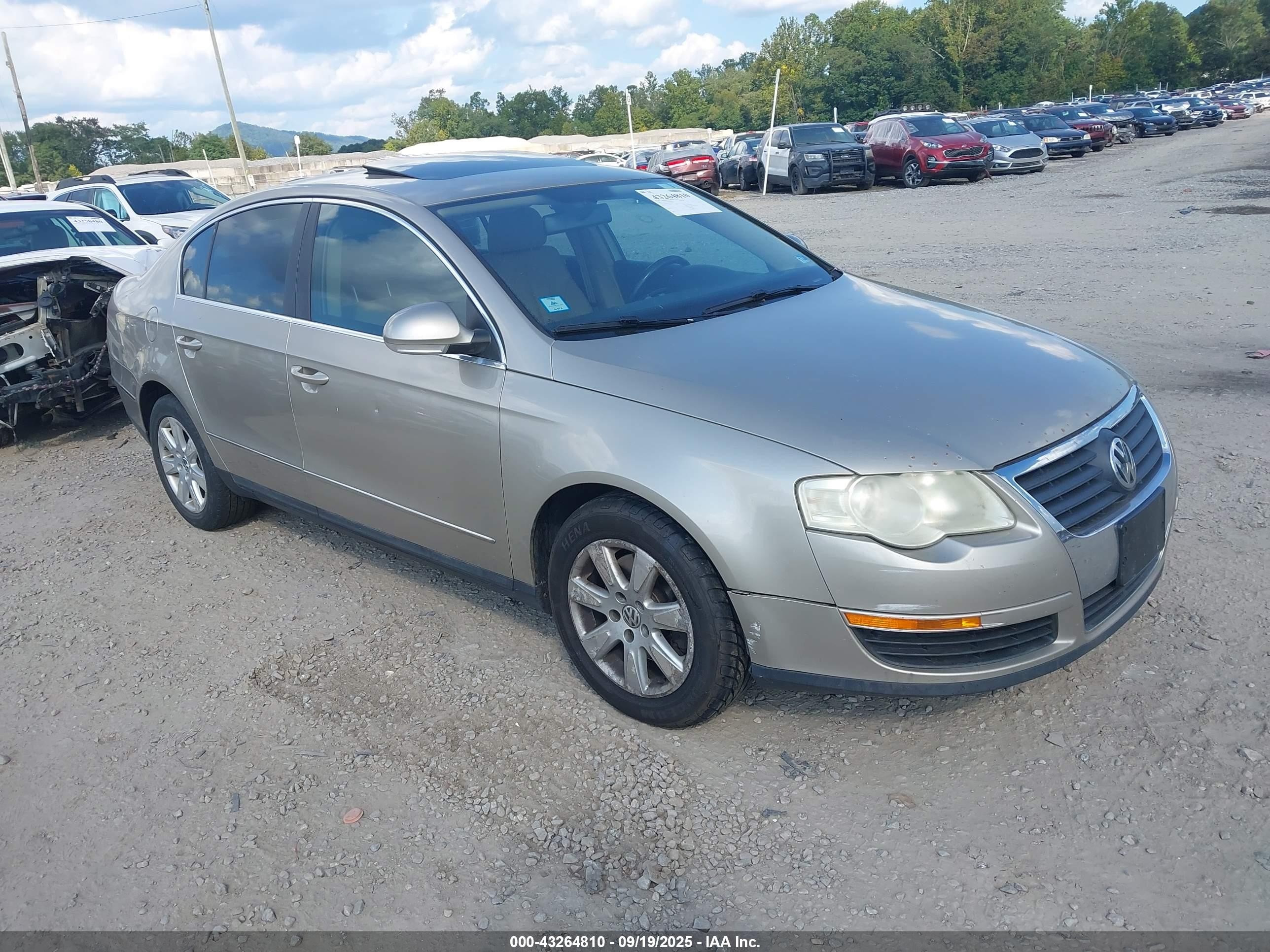 2006 Volkswagen Passat 2.0t Silver vin: WVWEK73C86P189091