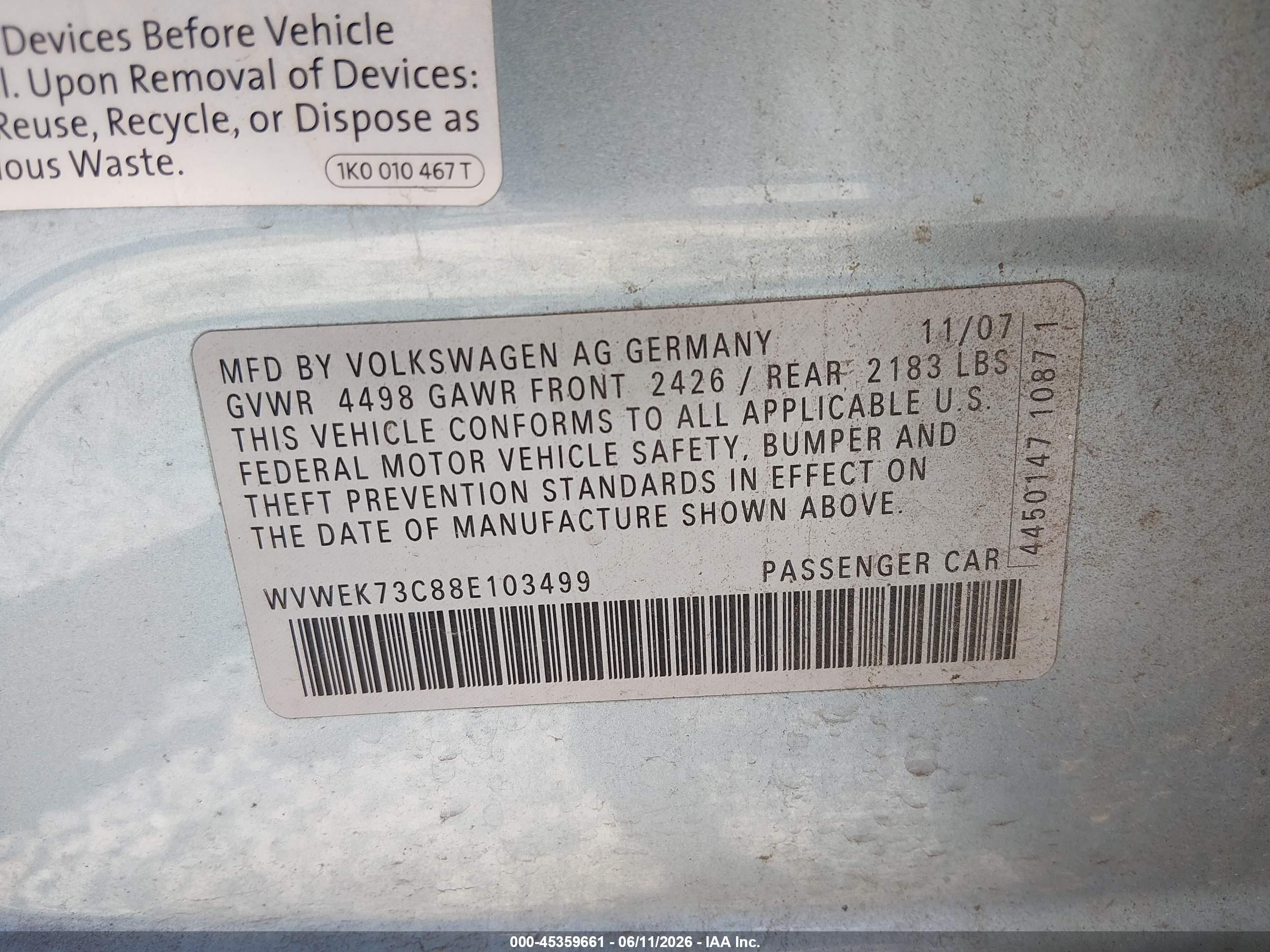 2008 Volkswagen Passat Lux Silver vin: WVWEK73C88E103499
