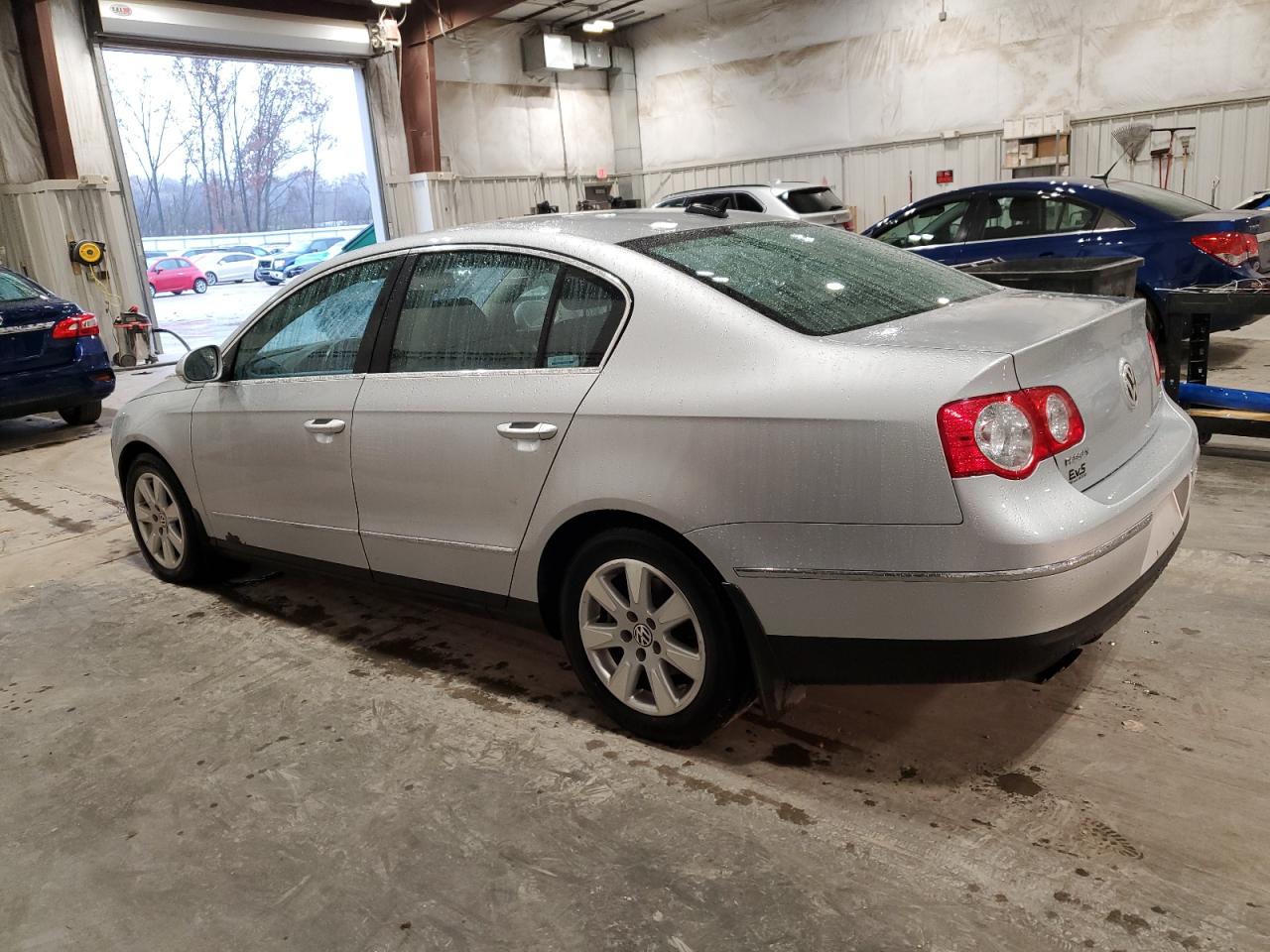 2006 Volkswagen Passat 2.0t Luxury Silver vin: WVWEK73CX6E040774