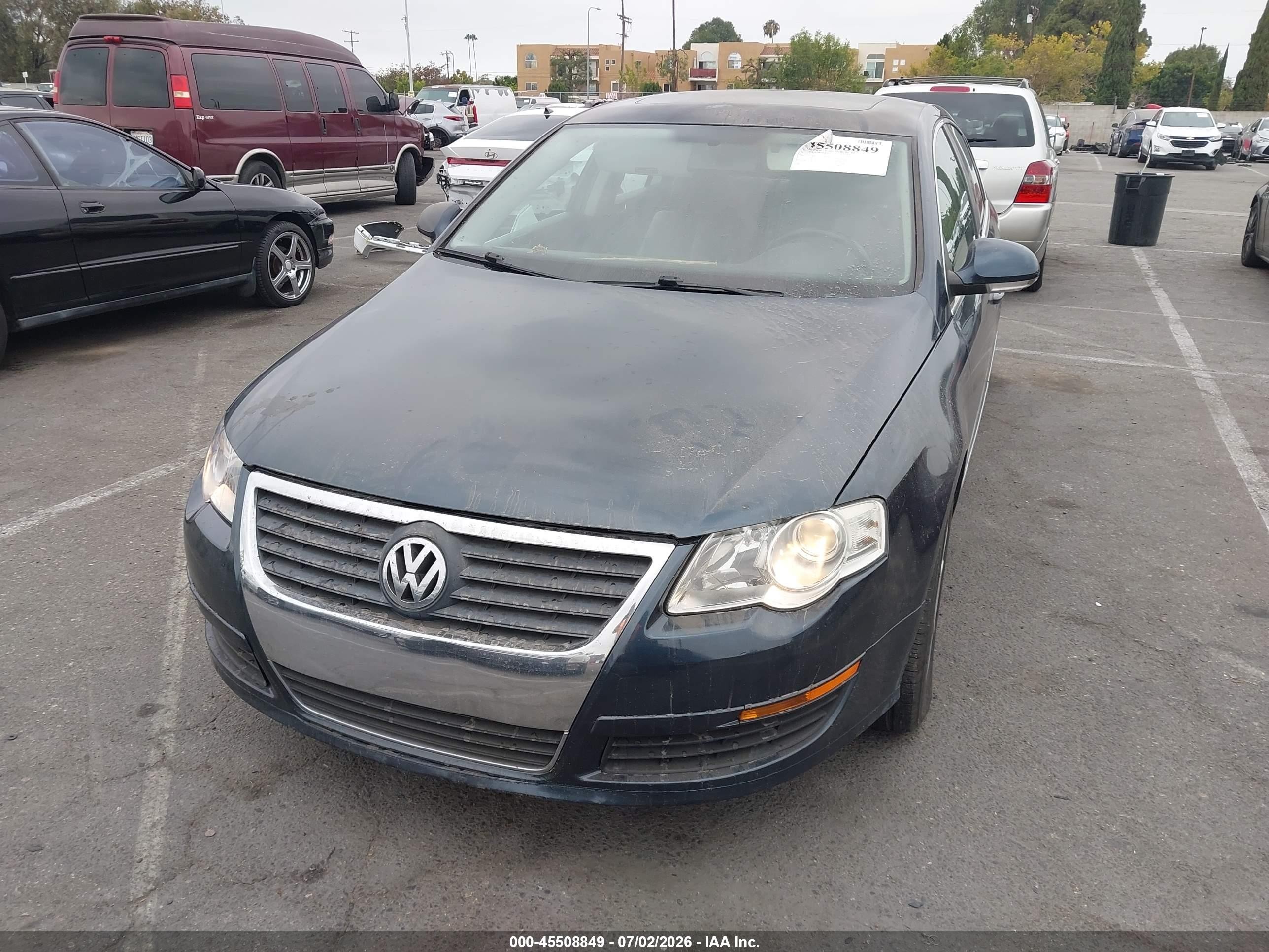 2006 Volkswagen Passat 2.0t Blue vin: WVWEK73CX6P146047