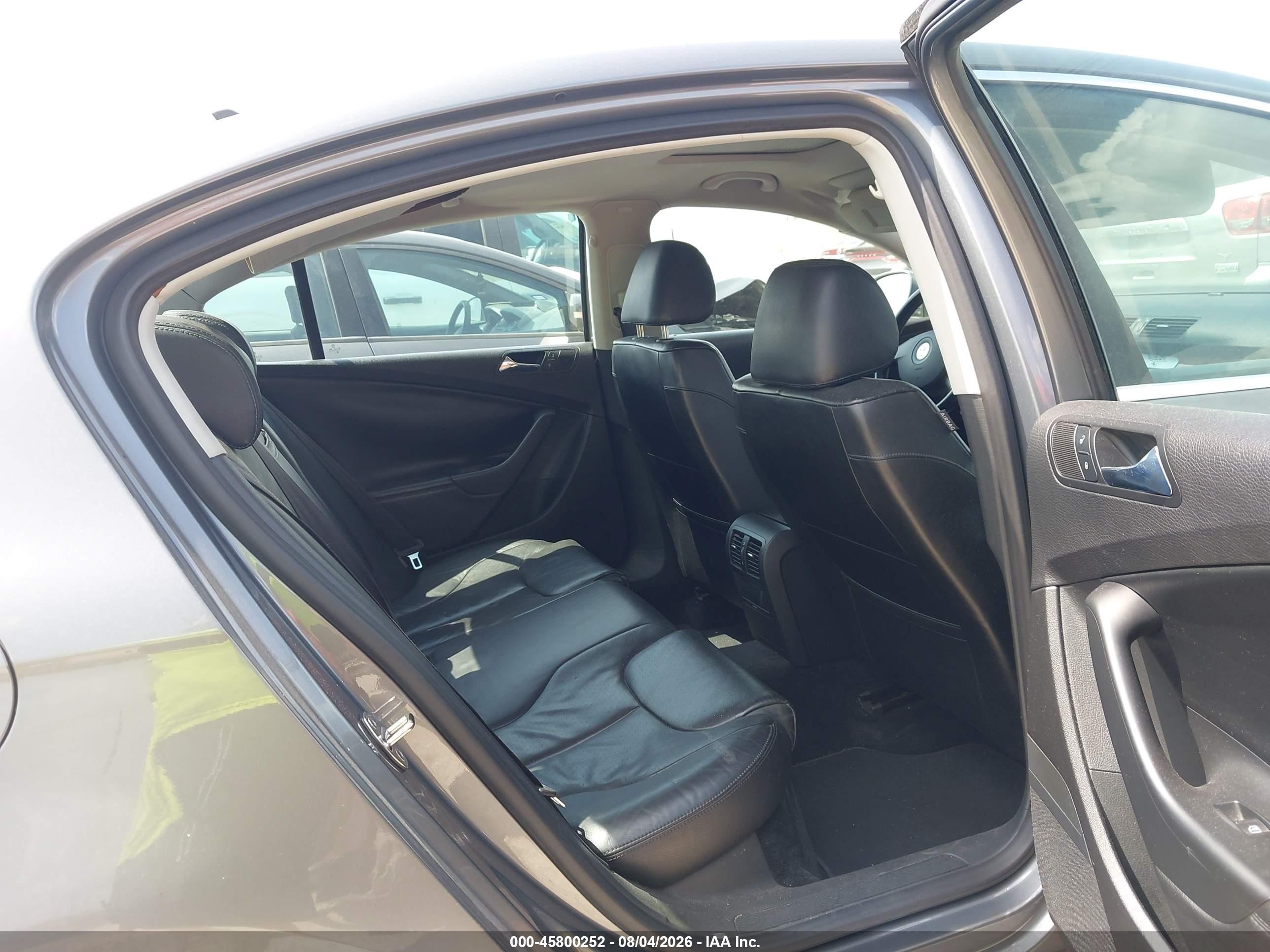2007 Volkswagen Passat 2.0t Gray vin: WVWEK93C27P069073