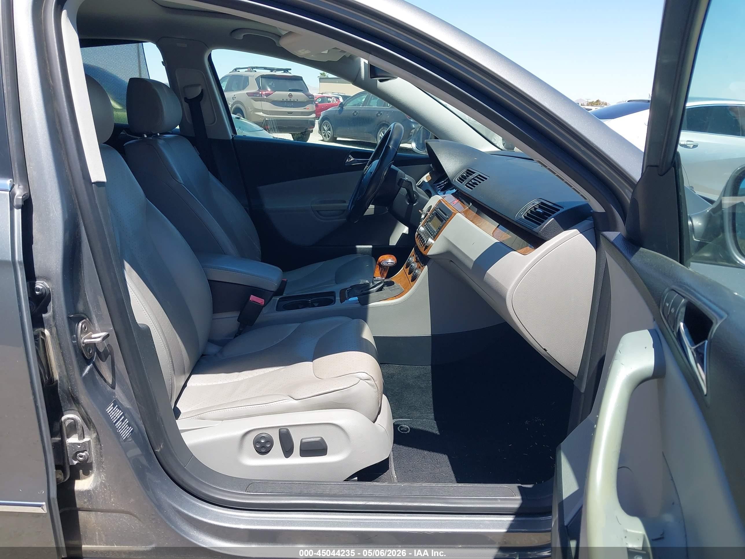 2006 Volkswagen Passat 3.6 Серый vin: WVWEU73C56P073244