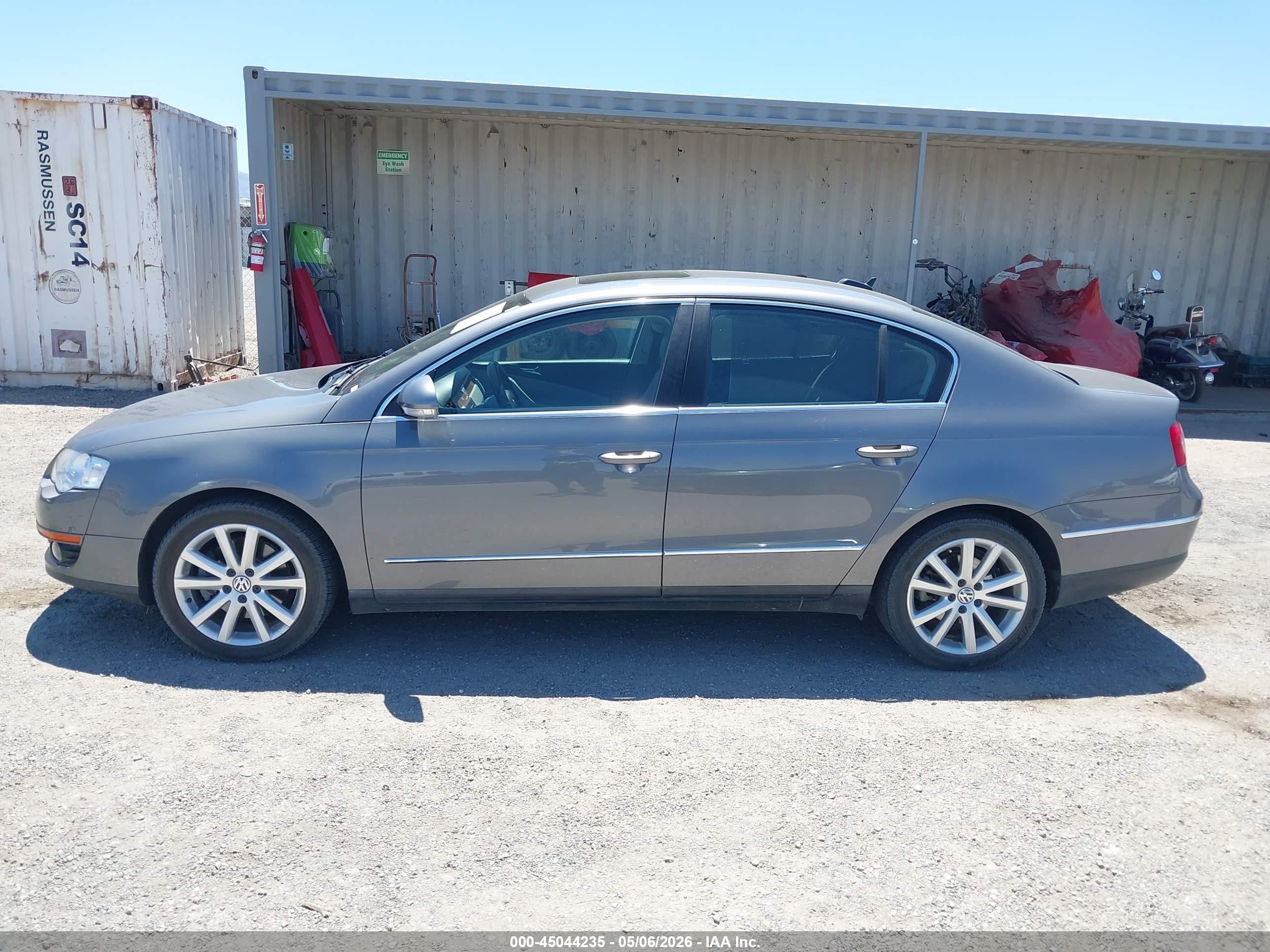 2006 Volkswagen Passat 3.6 Серый vin: WVWEU73C56P073244