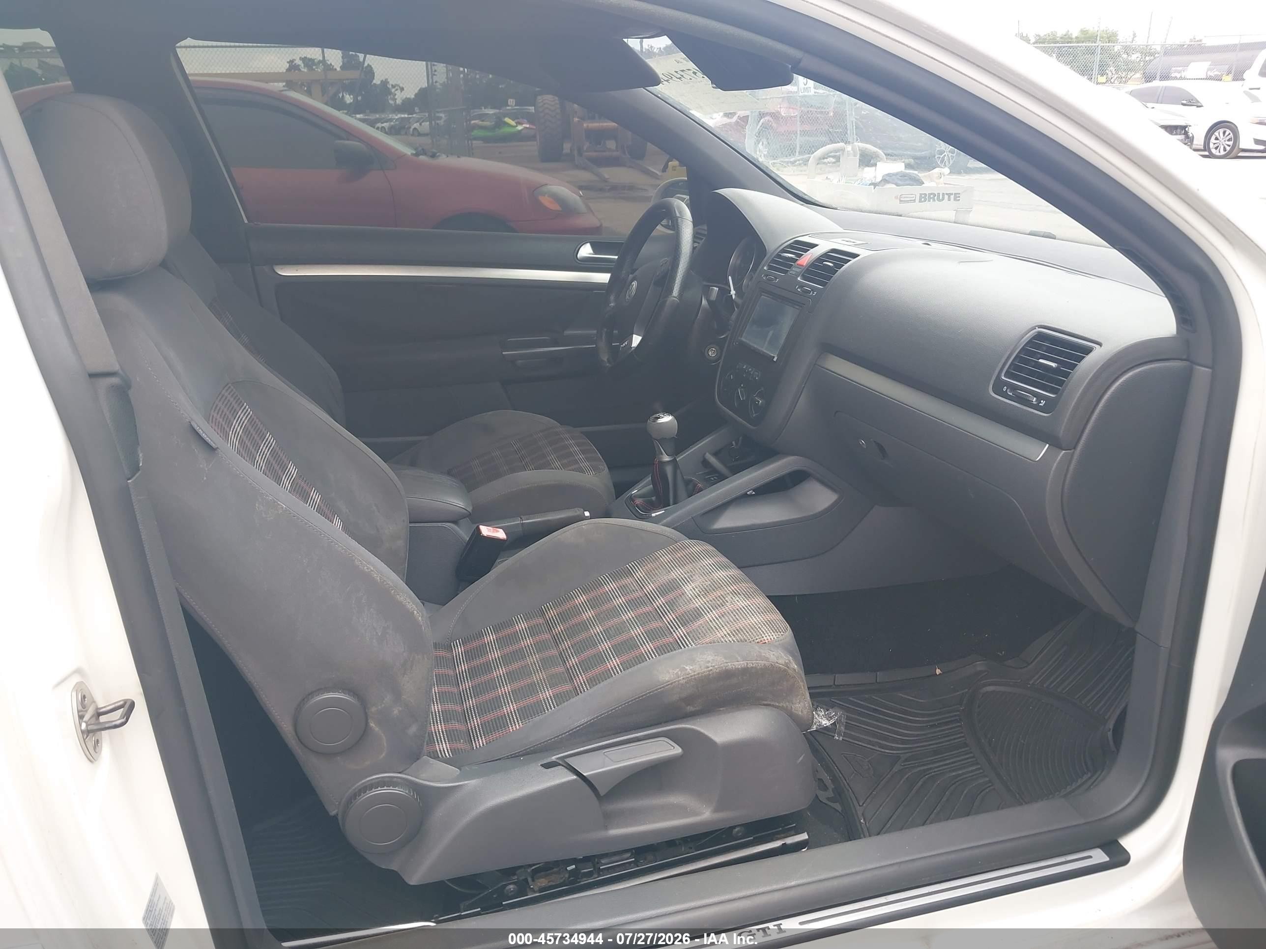 2009 Volkswagen Gti 2-door White vin: WVWEV71K09W115238