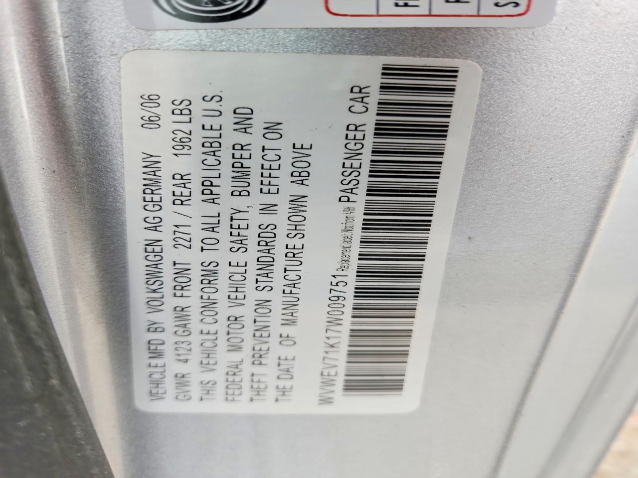 2007 Volkswagen New Gti Silver vin: WVWEV71K17W009751