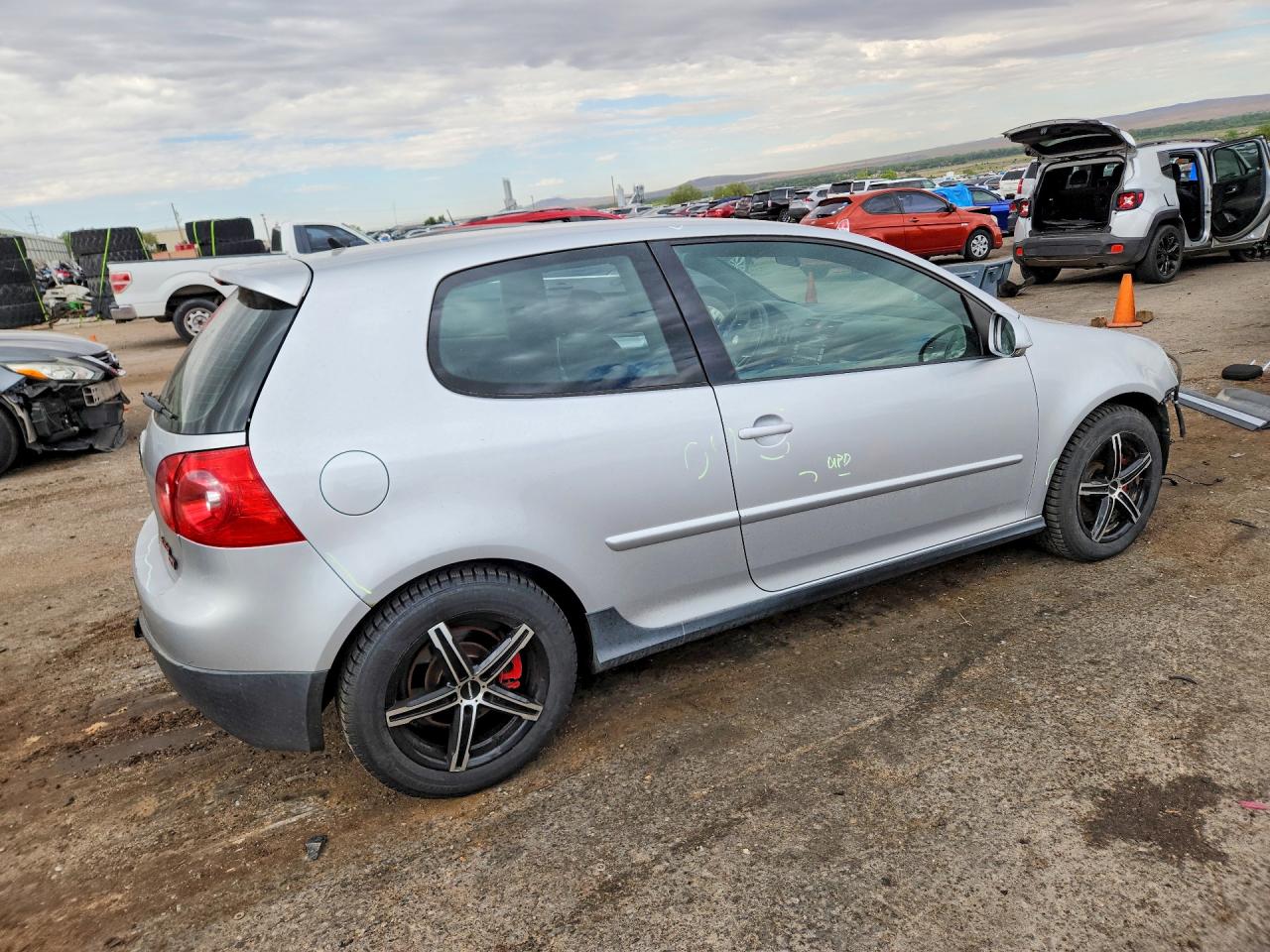 2007 Volkswagen New Gti Silver vin: WVWEV71K17W009751