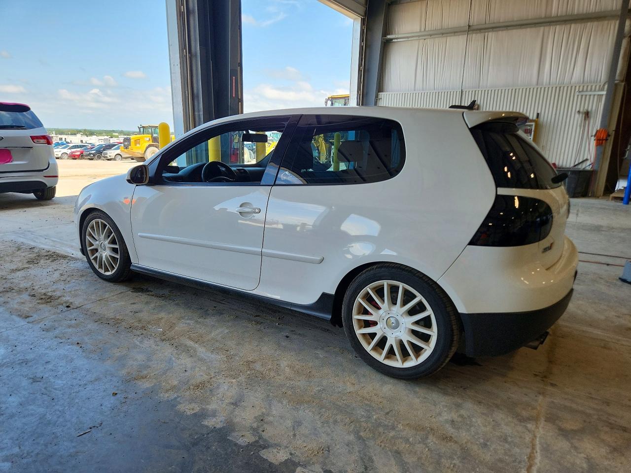 2006 Volkswagen New Gti White vin: WVWEV71K36W099631