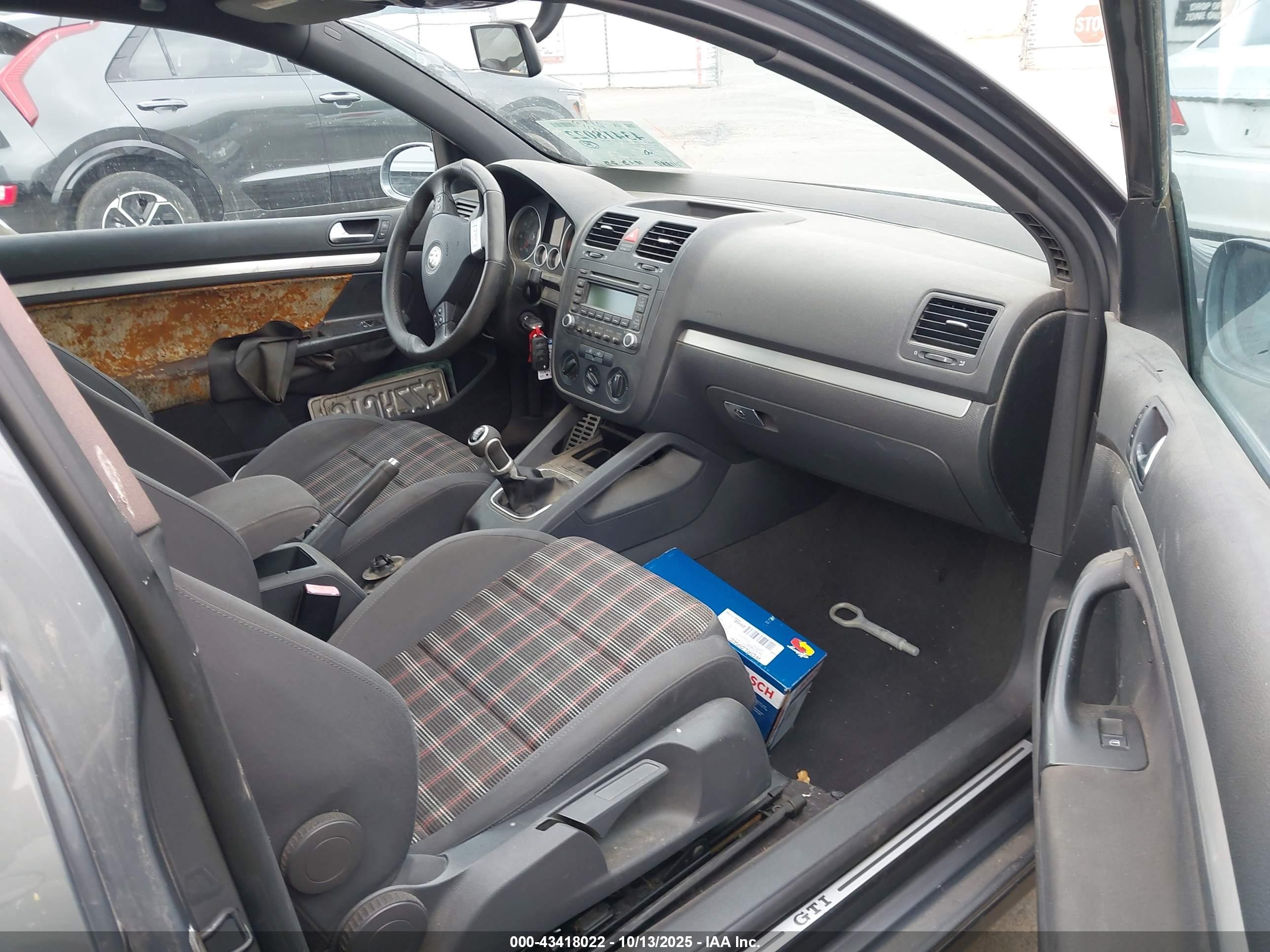 2006 Volkswagen Gti 2-door Серый vin: WVWEV71K36W105587