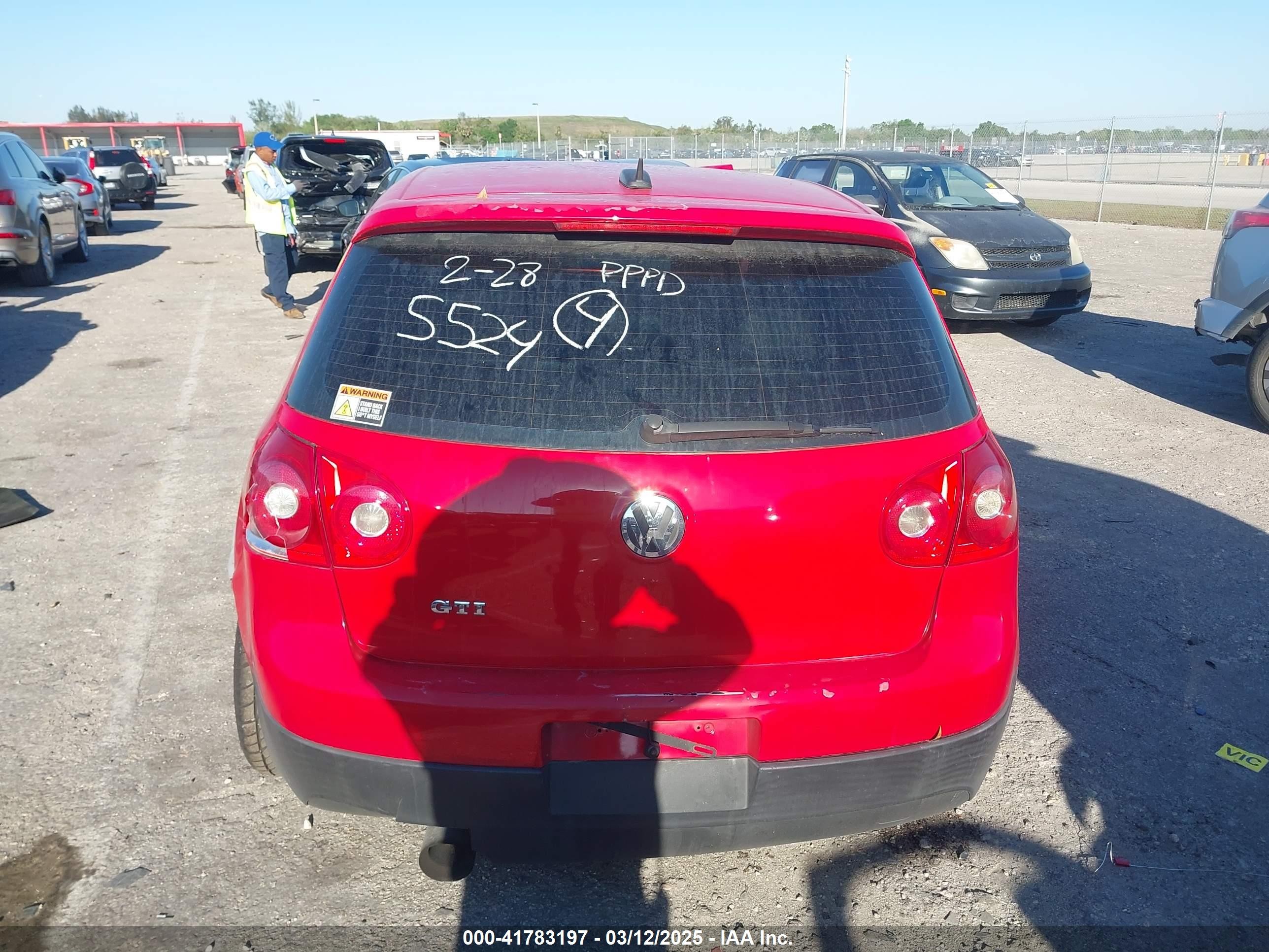2006 Volkswagen Gti 2-door Red vin: WVWEV71K46W095524