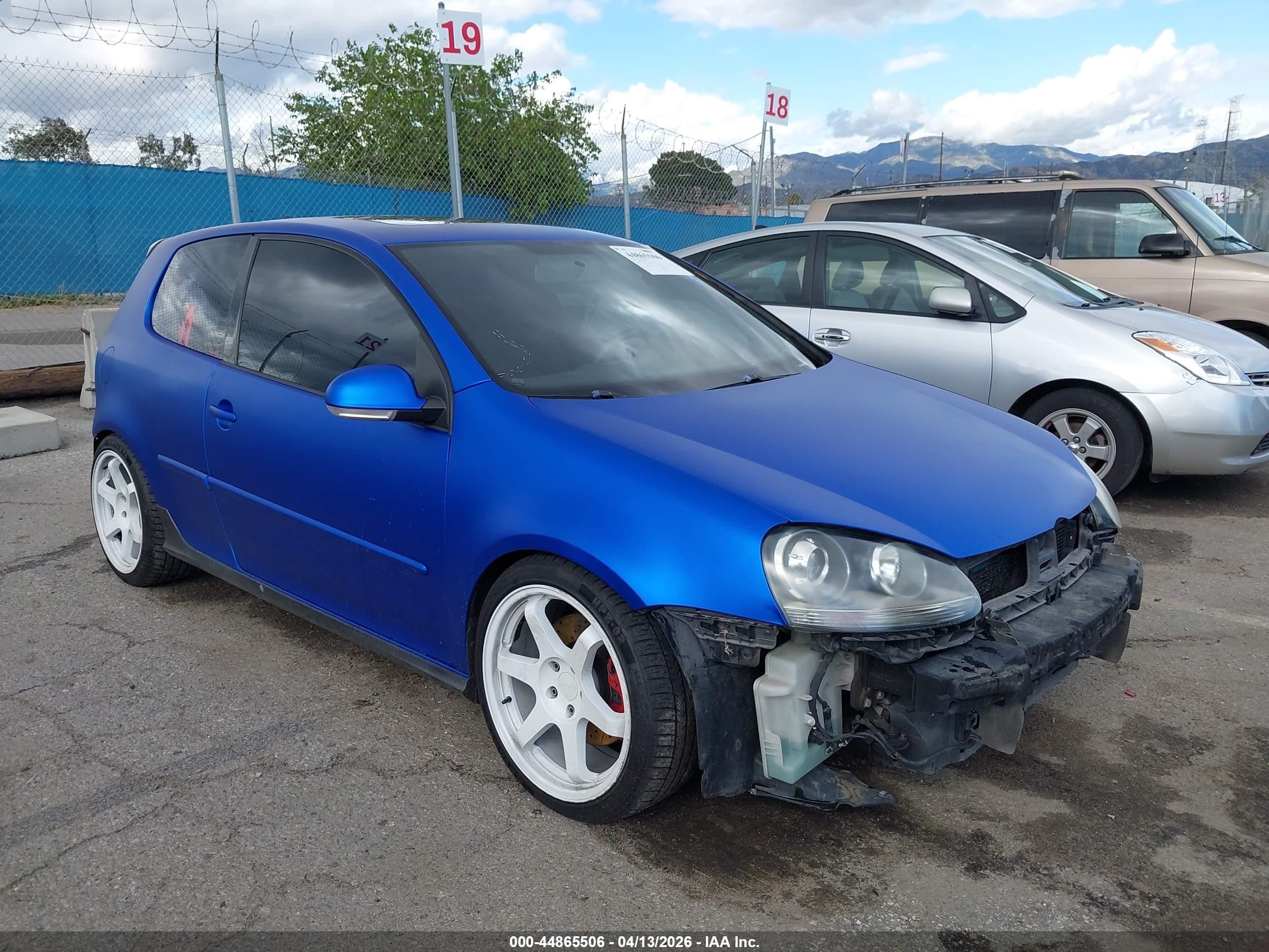 2009 Volkswagen Gti 2-door Blue vin: WVWEV71K49W141776
